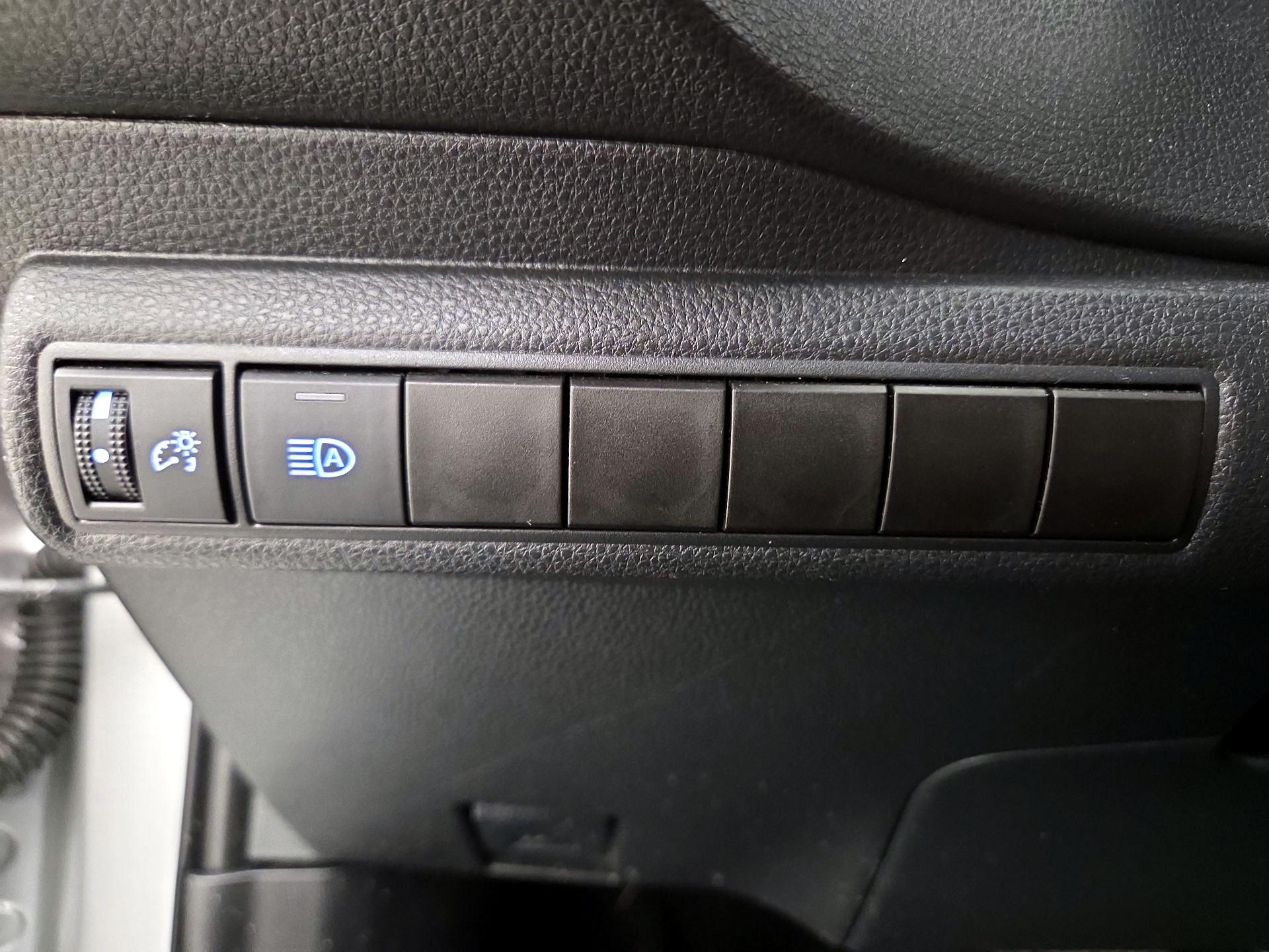 Thumbnail: 2021 Toyota Corolla - 13