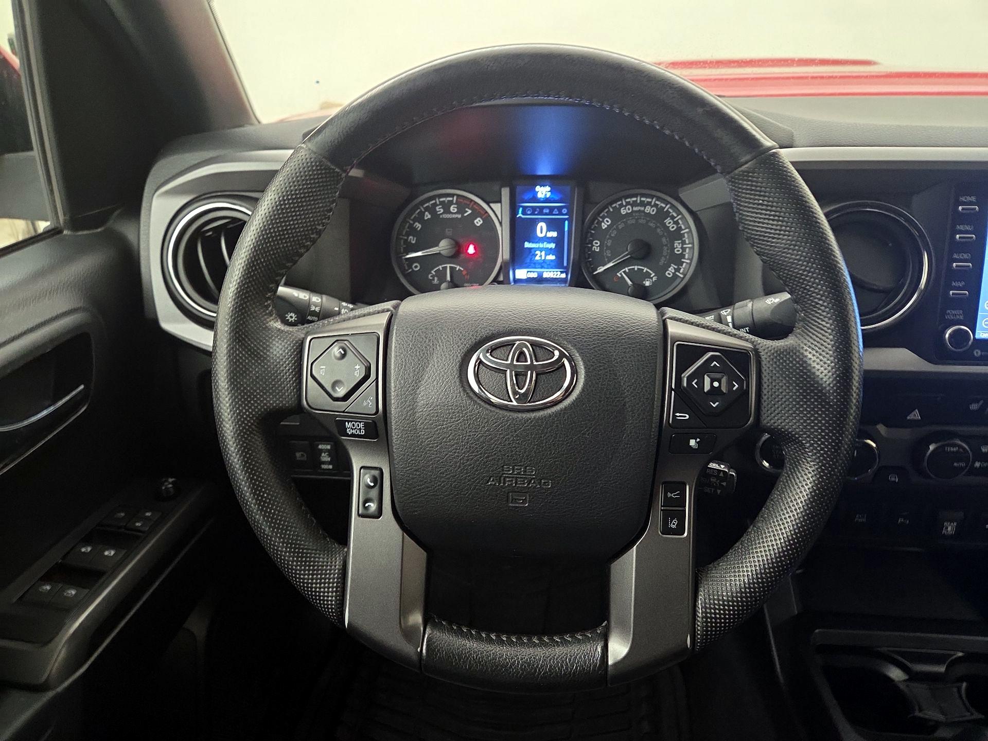 Thumbnail: 2021 Toyota Tacoma - 10