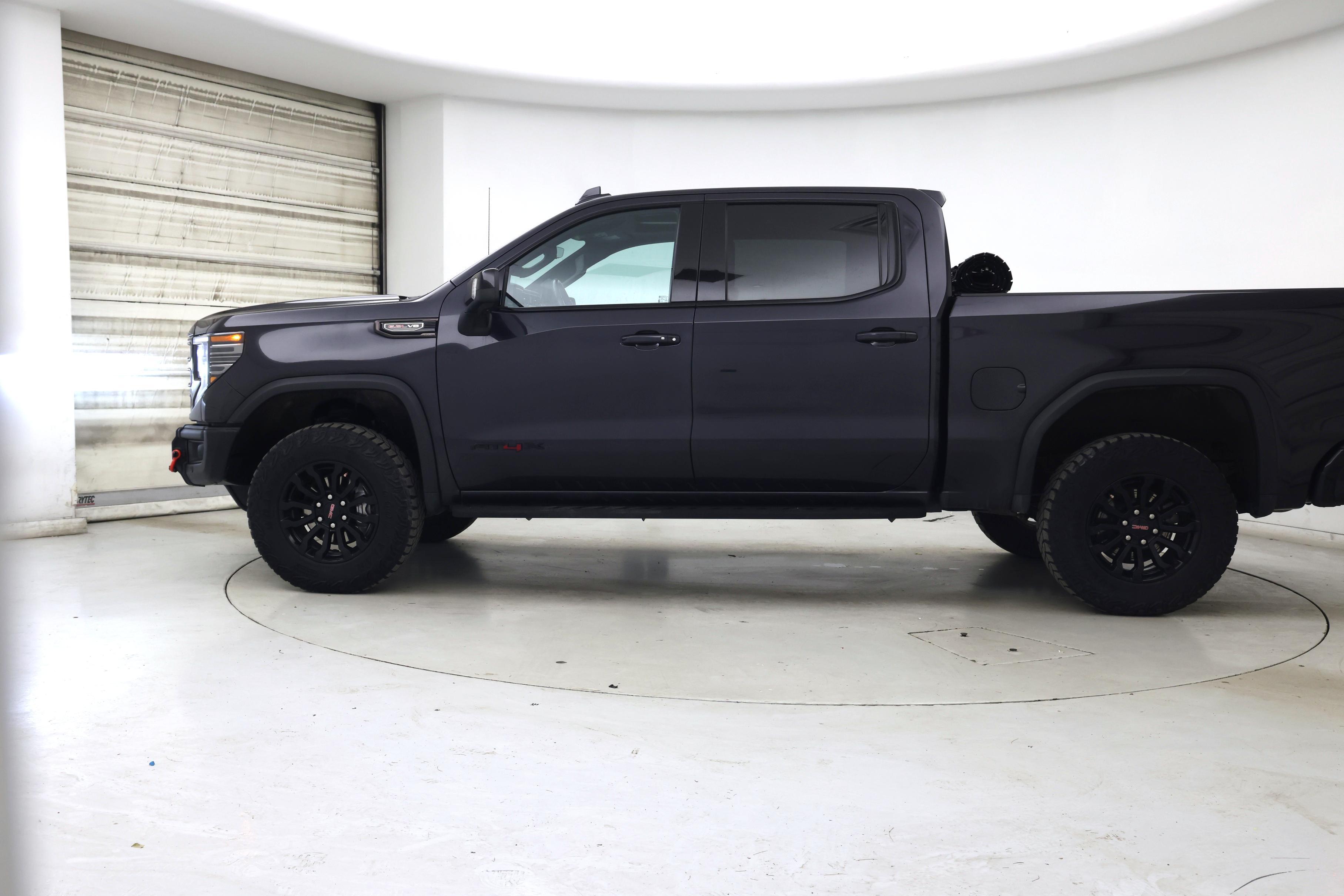 Thumbnail: 2023 GMC Sierra 1500 - 3