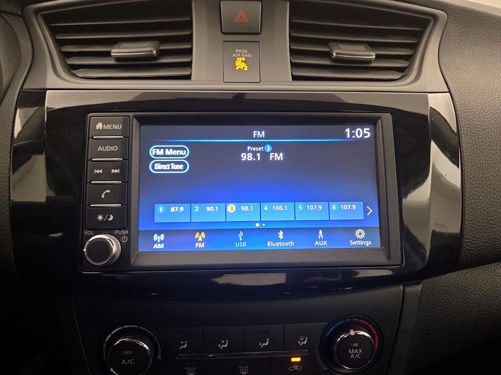 Thumbnail: 2019 Nissan Sentra - 15