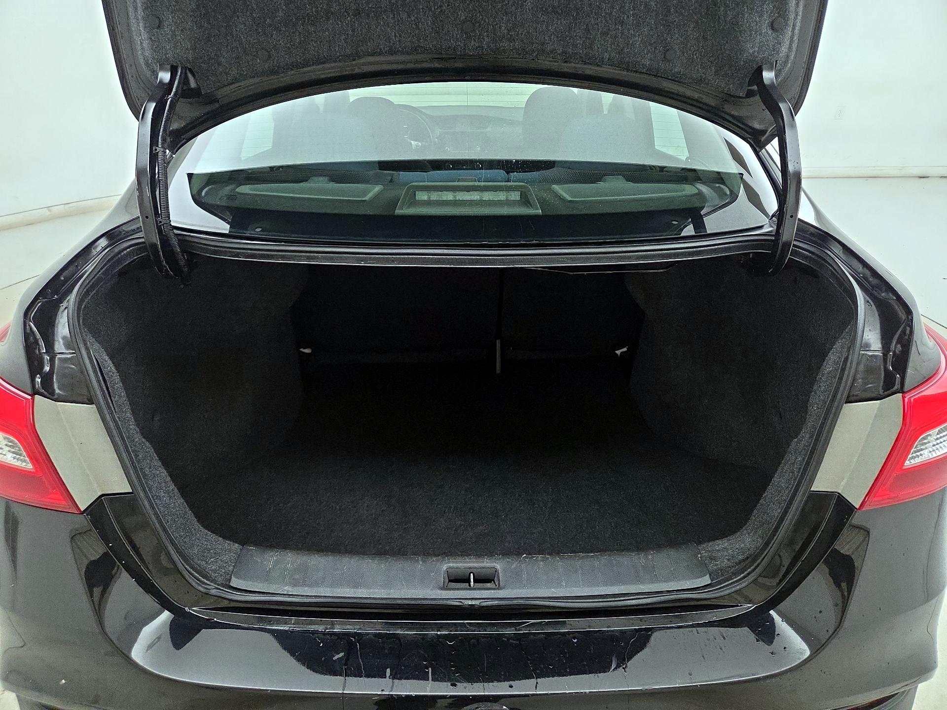 Thumbnail: 2019 Nissan Sentra - 20