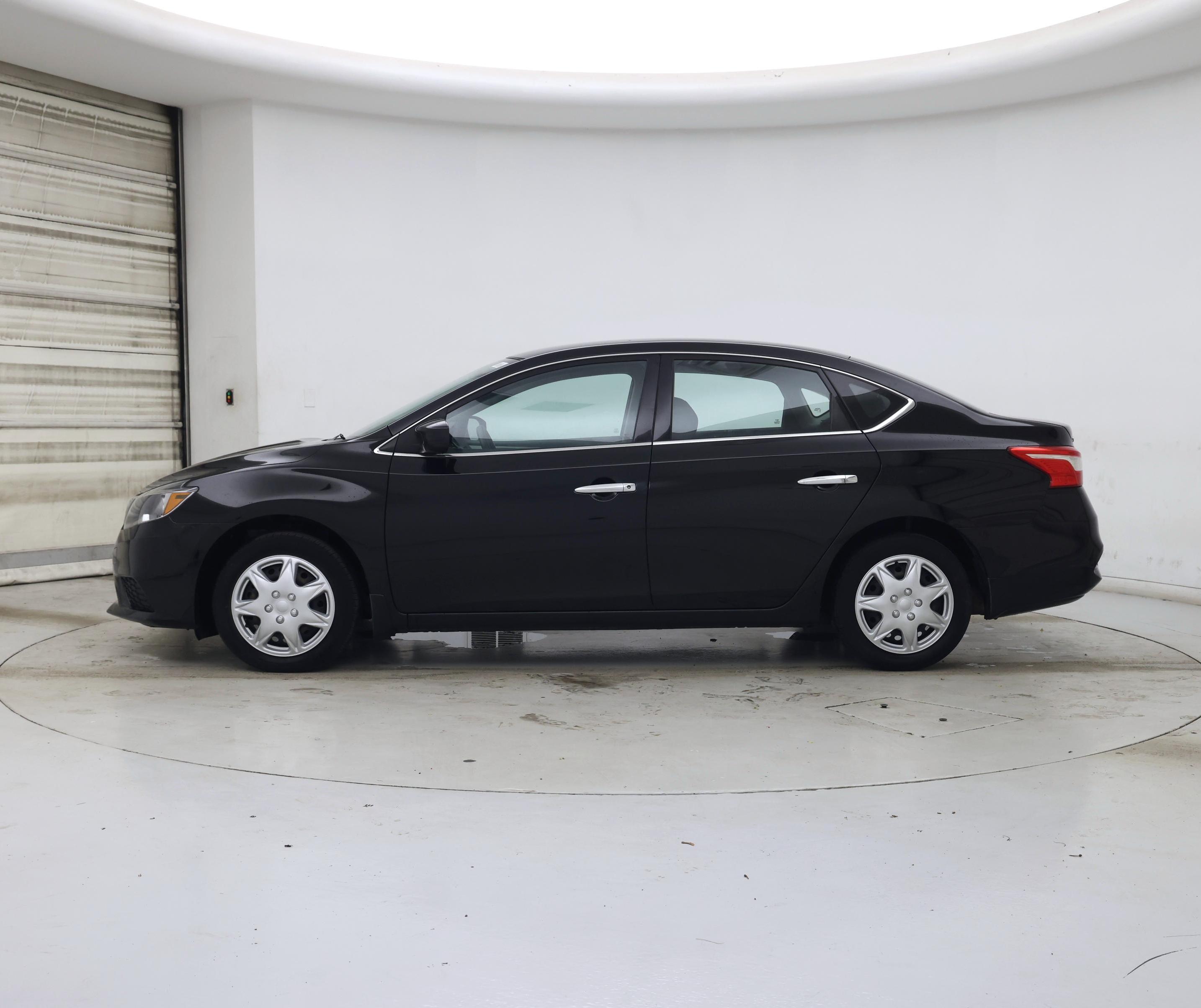 Thumbnail: 2019 Nissan Sentra - 3