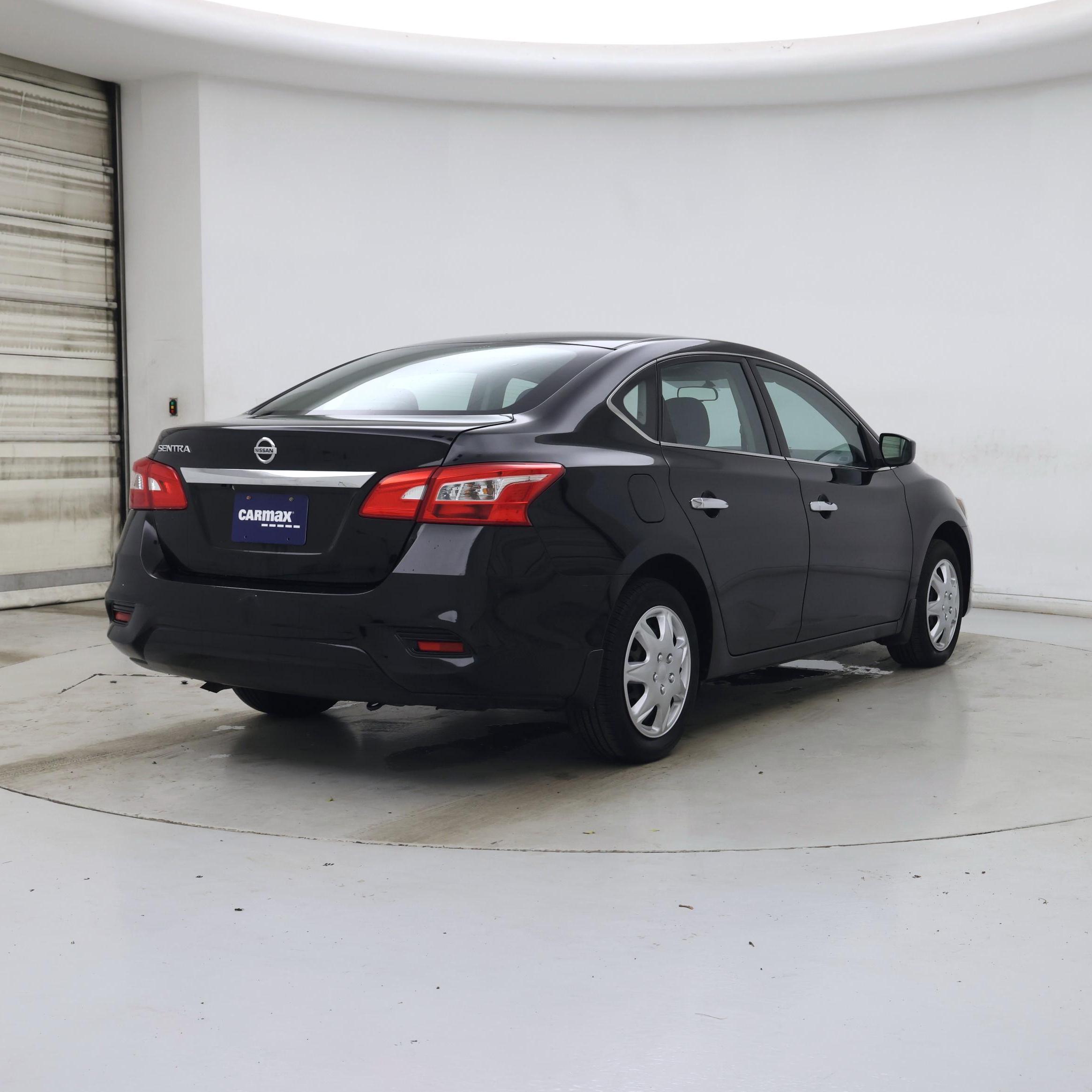 Thumbnail: 2019 Nissan Sentra - 8