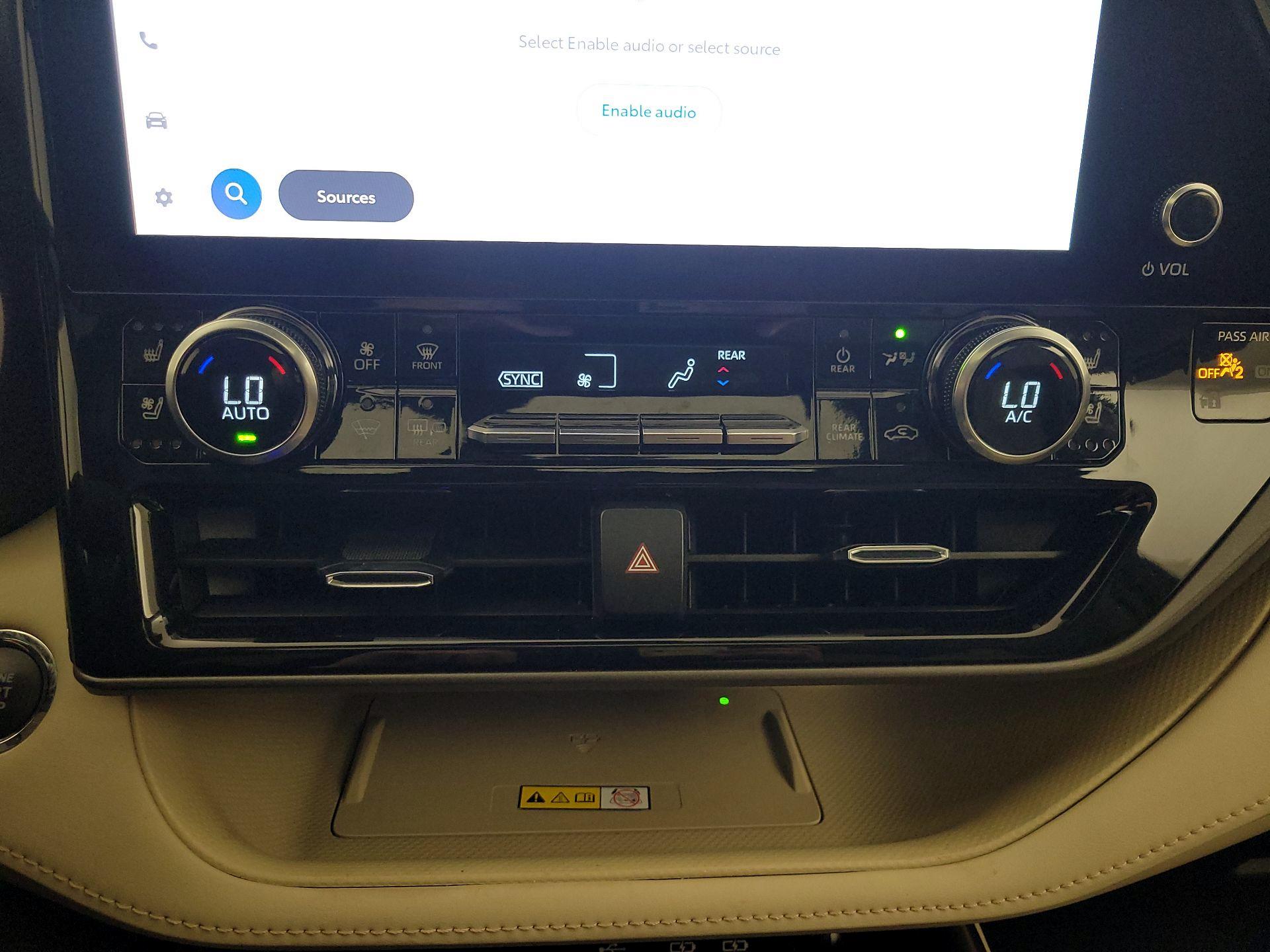 Thumbnail: 2023 Toyota Highlander - 16