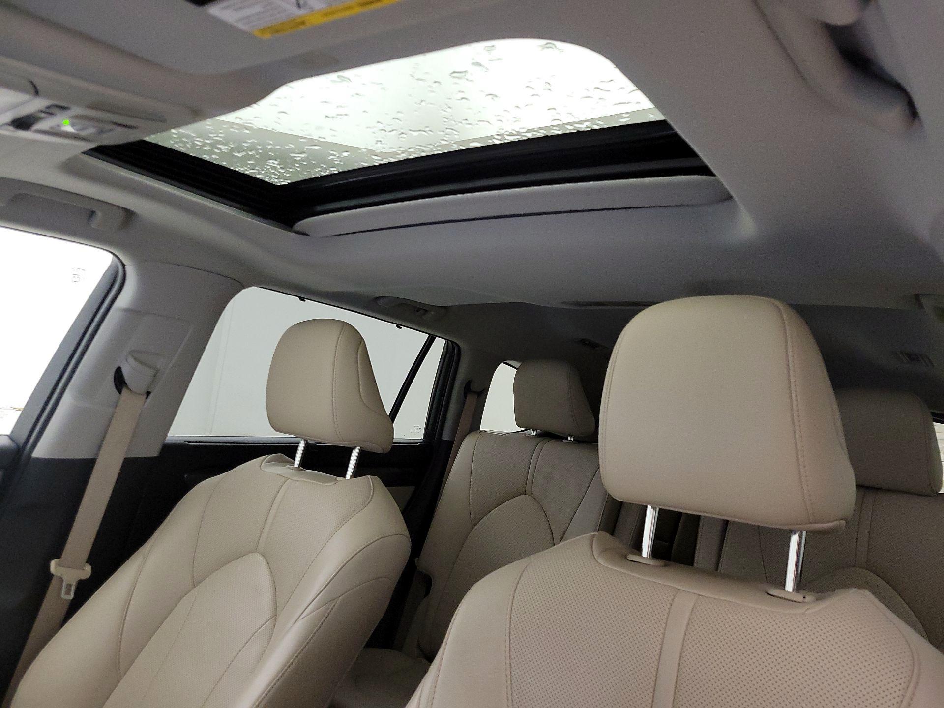 Thumbnail: 2023 Toyota Highlander - 19