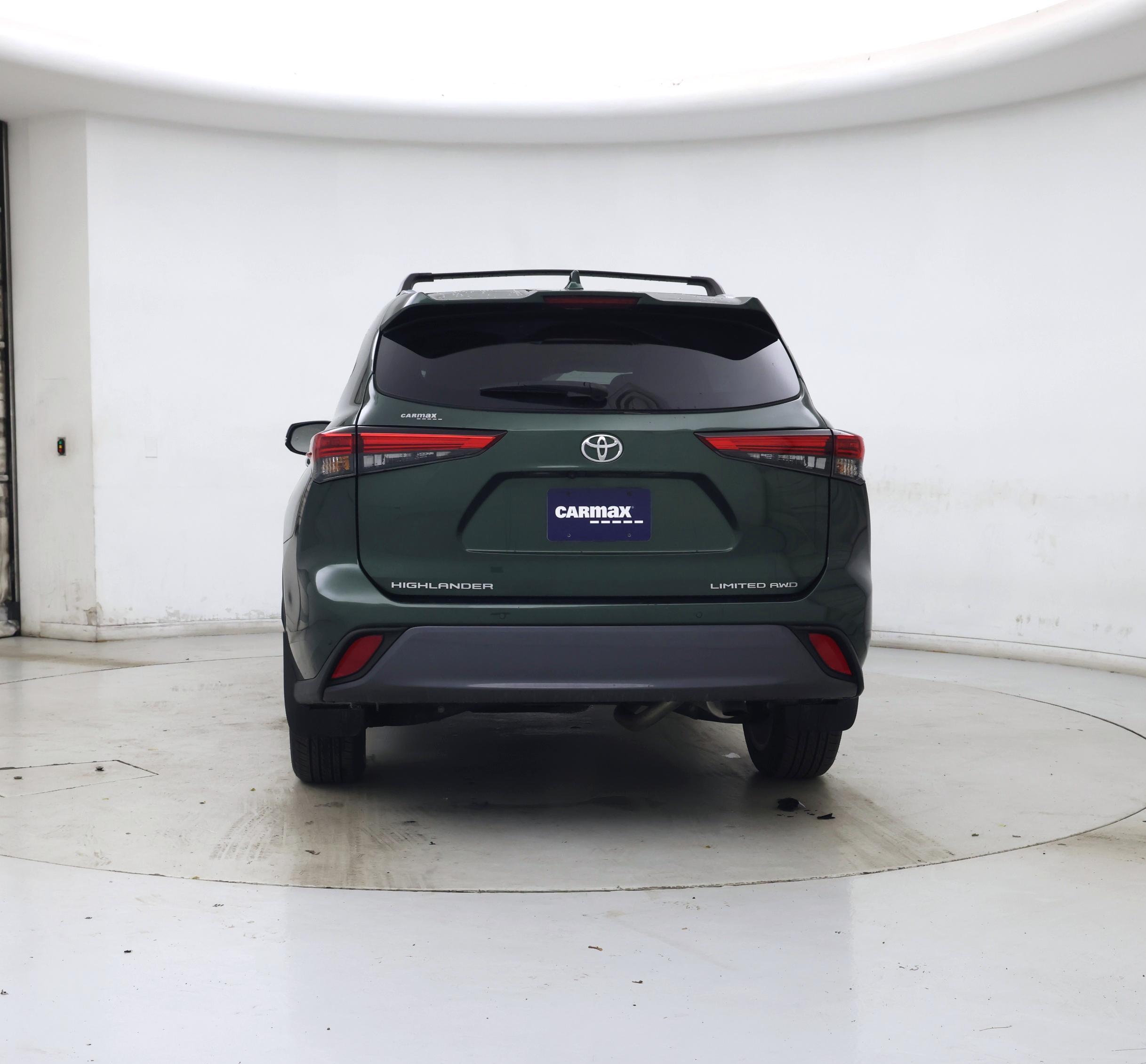 Thumbnail: 2023 Toyota Highlander - 6