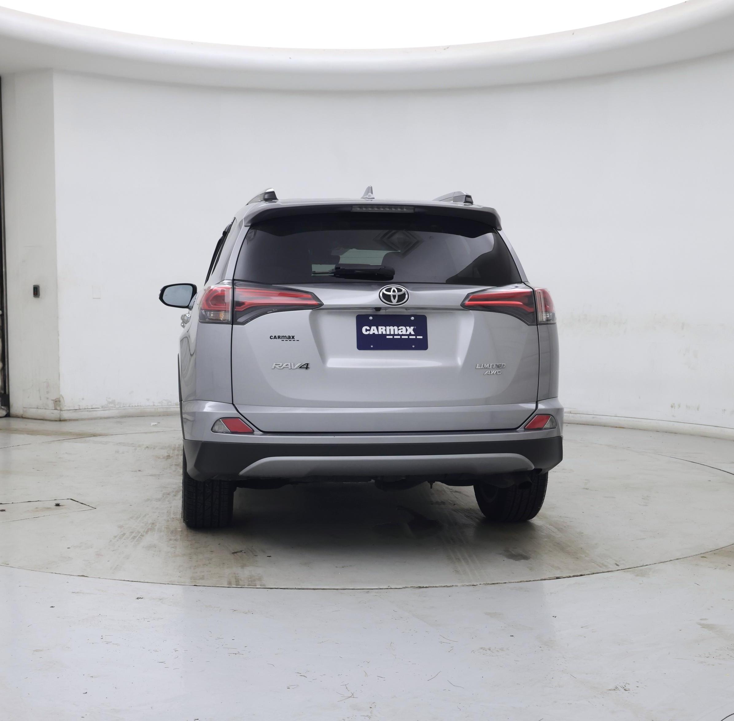 Thumbnail: 2018 Toyota RAV4 - 6