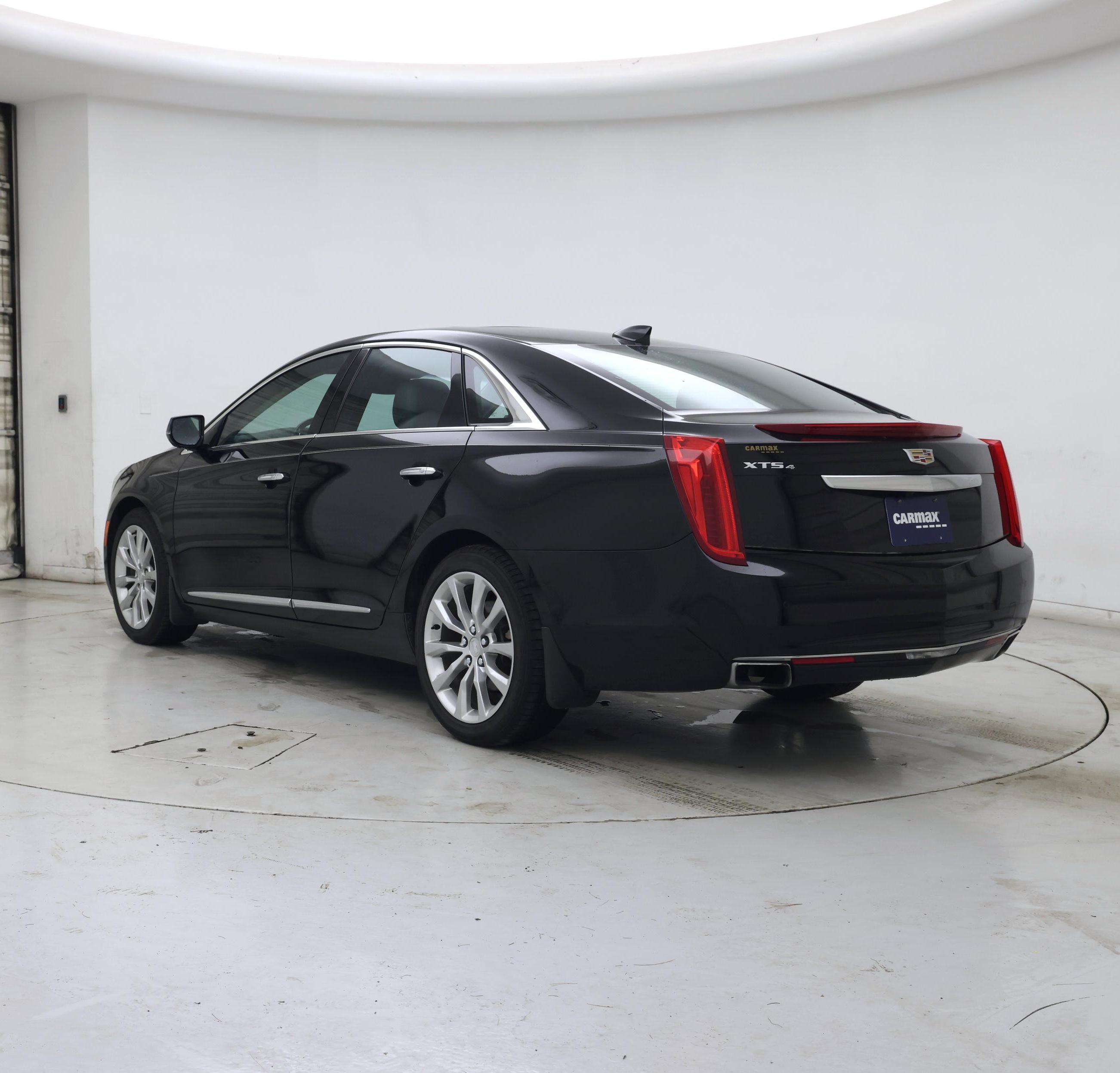 Thumbnail: 2016 Cadillac XTS - 2
