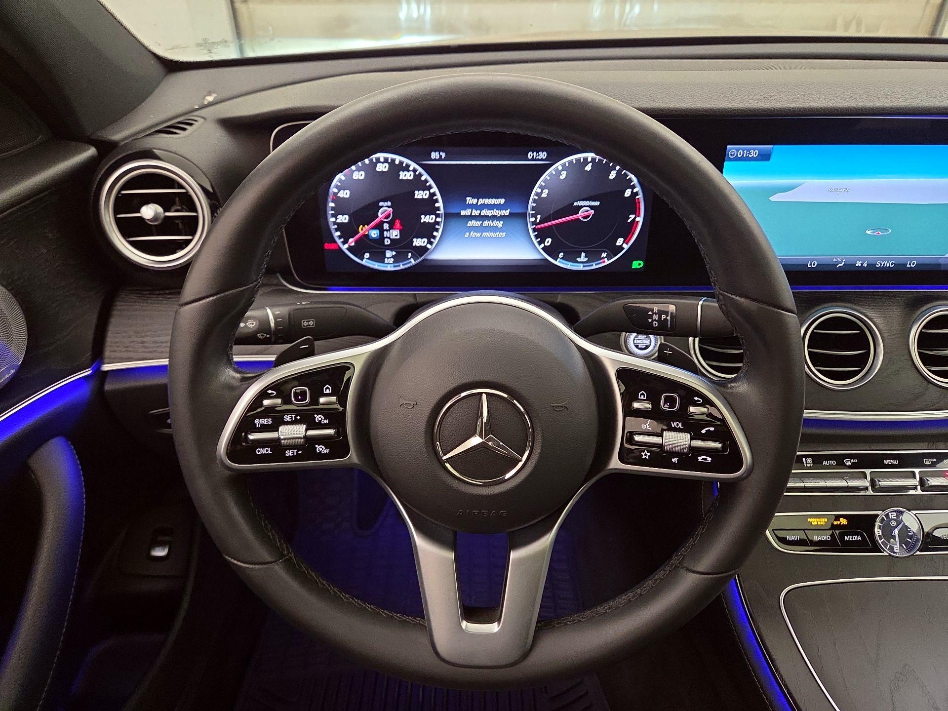 Thumbnail: 2020 Mercedes-Benz E-Class - 10