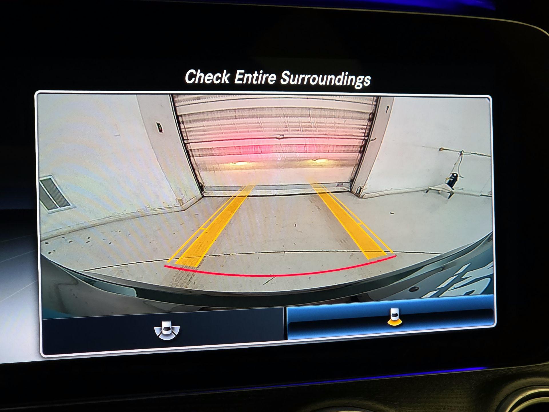 Thumbnail: 2020 Mercedes-Benz E-Class - 15