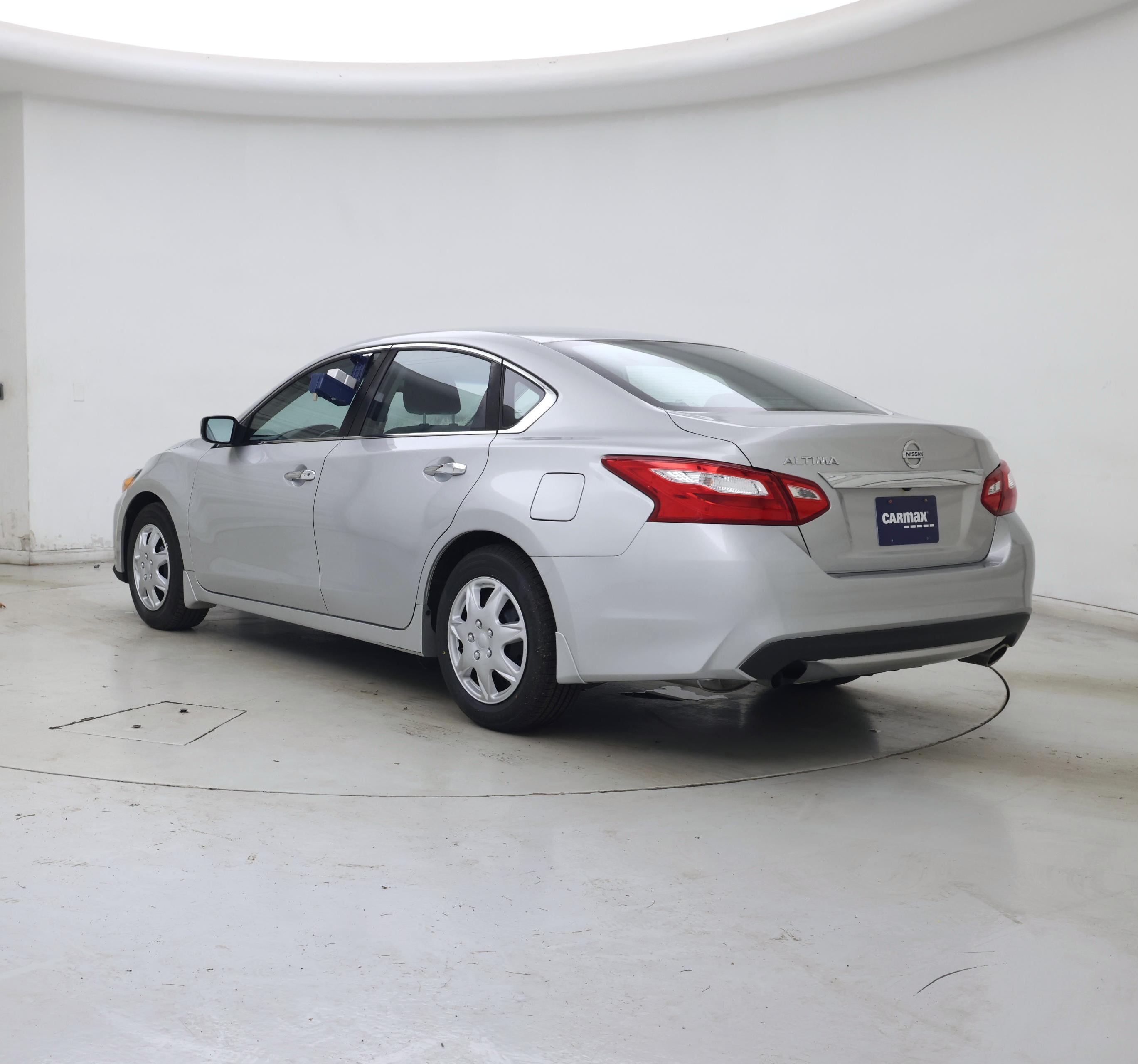 Thumbnail: 2017 Nissan Altima - 2
