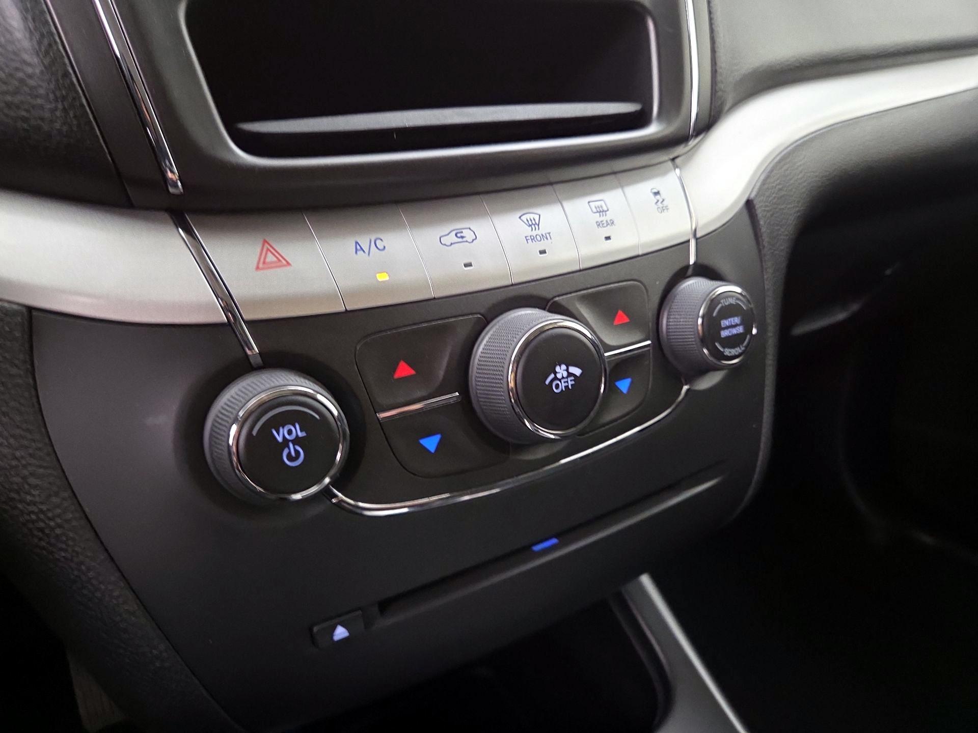 Thumbnail: 2018 Dodge Journey - 15