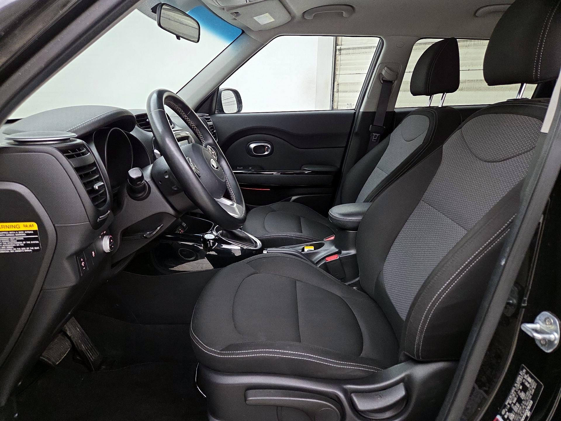 Thumbnail: 2019 Kia Soul - 11