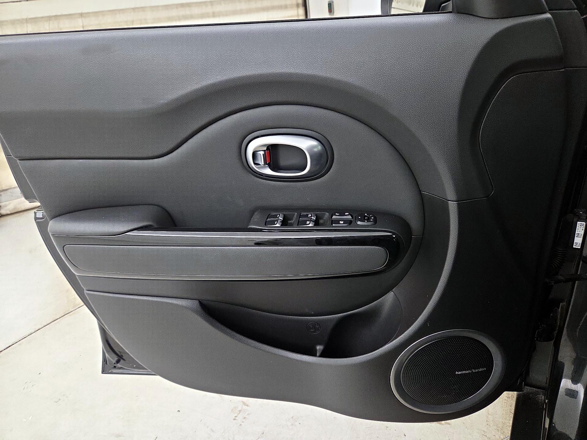 Thumbnail: 2019 Kia Soul - 12