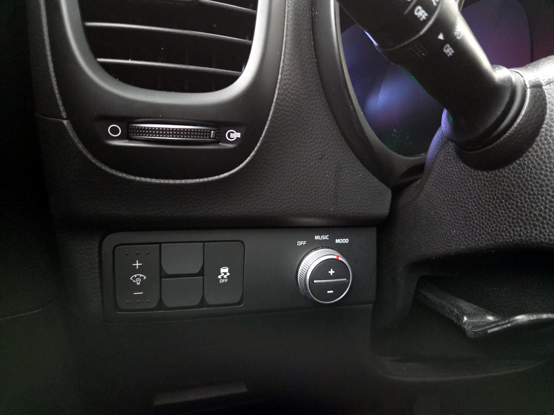 Thumbnail: 2019 Kia Soul - 13