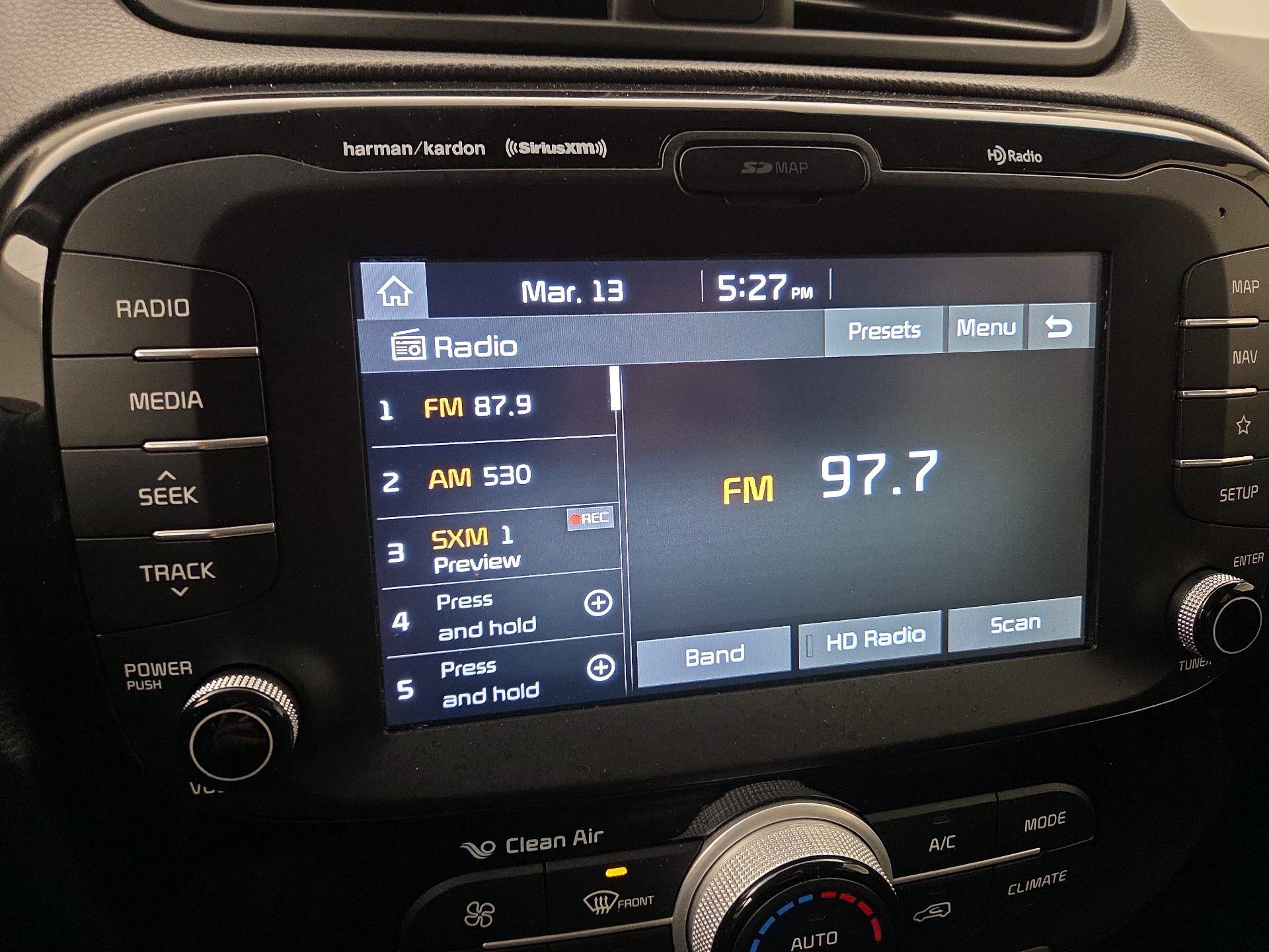 Thumbnail: 2019 Kia Soul - 16