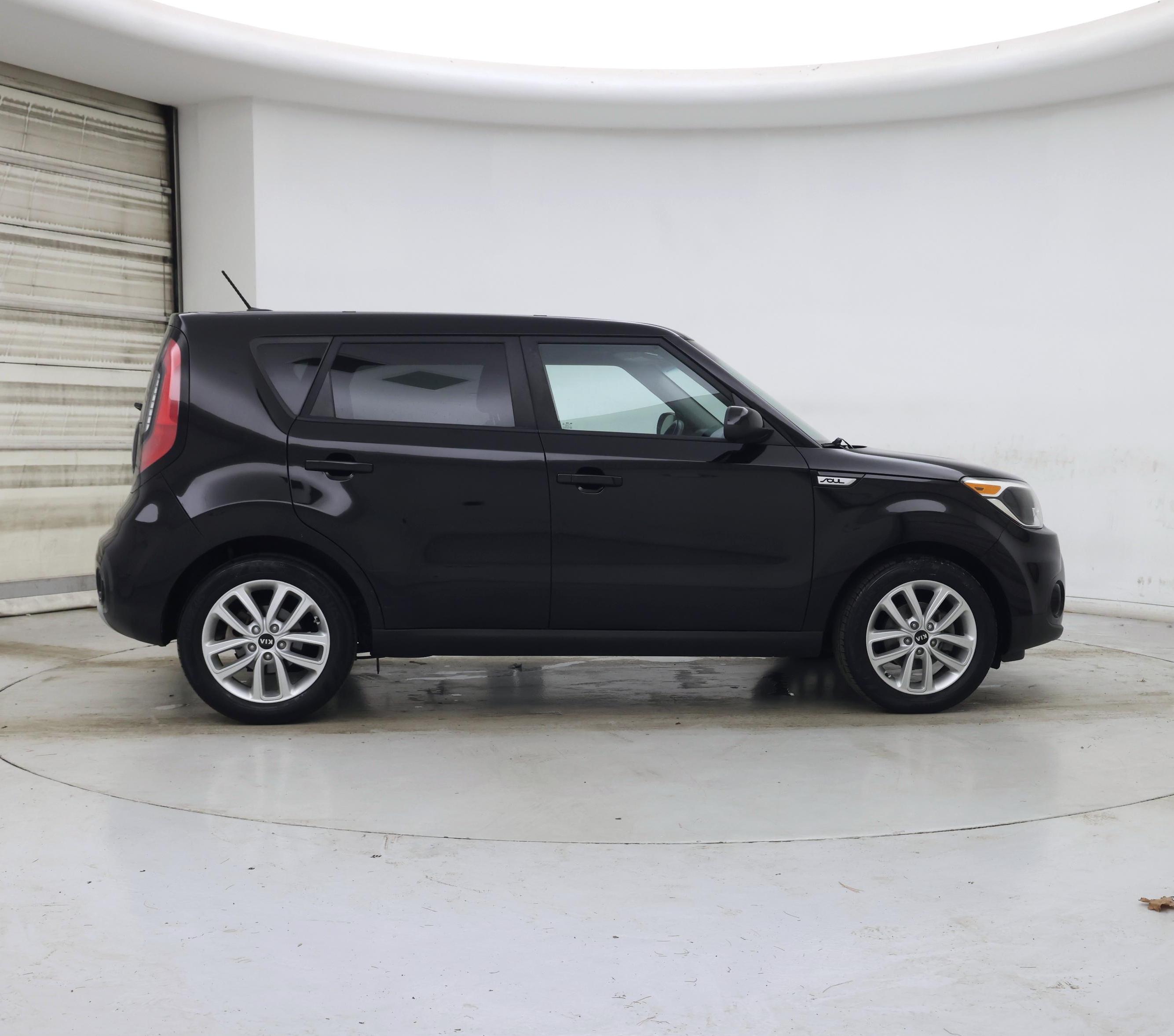 Thumbnail: 2019 Kia Soul - 7