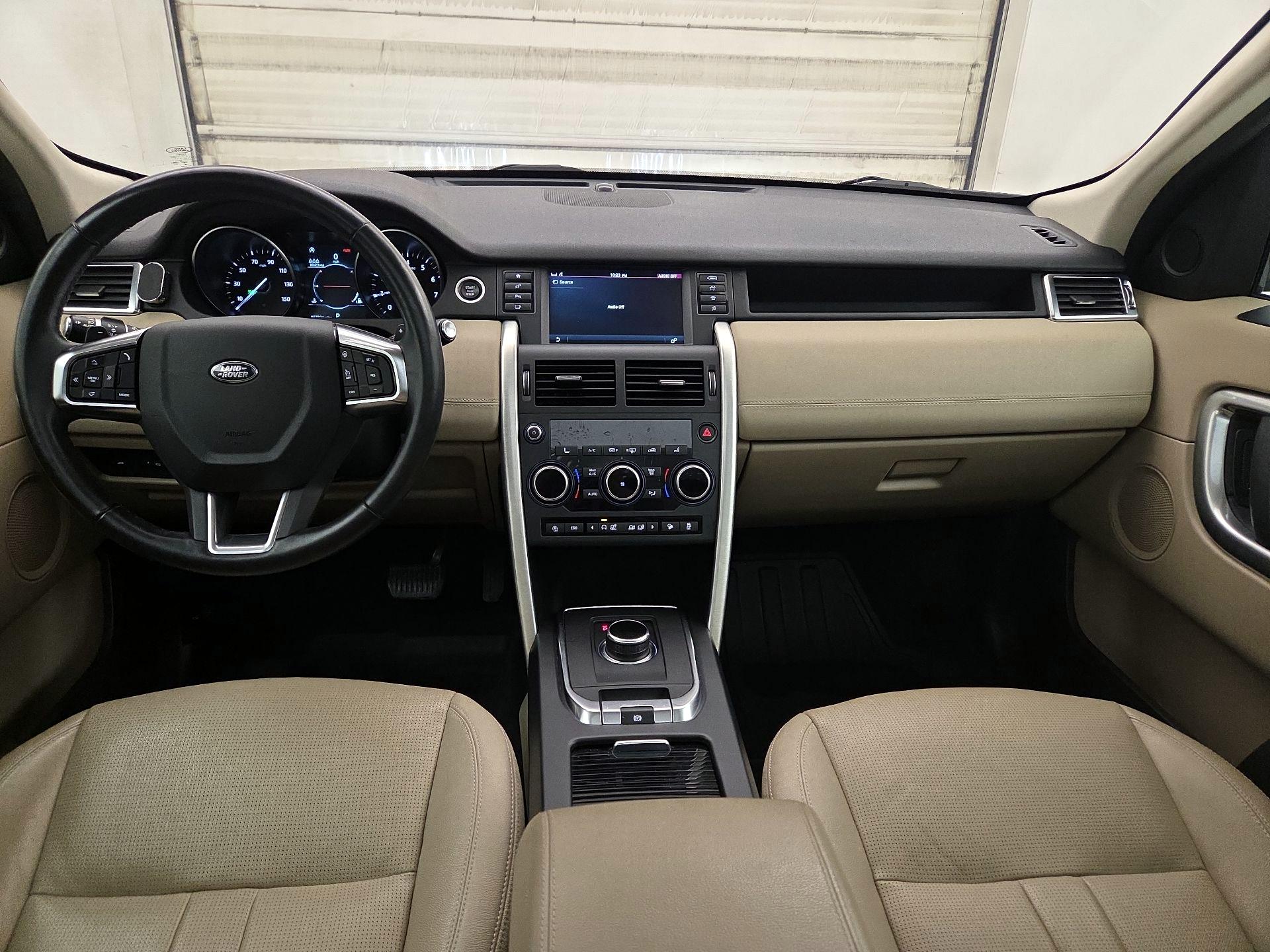 Thumbnail: 2019 Land Rover Discovery Sport - 9