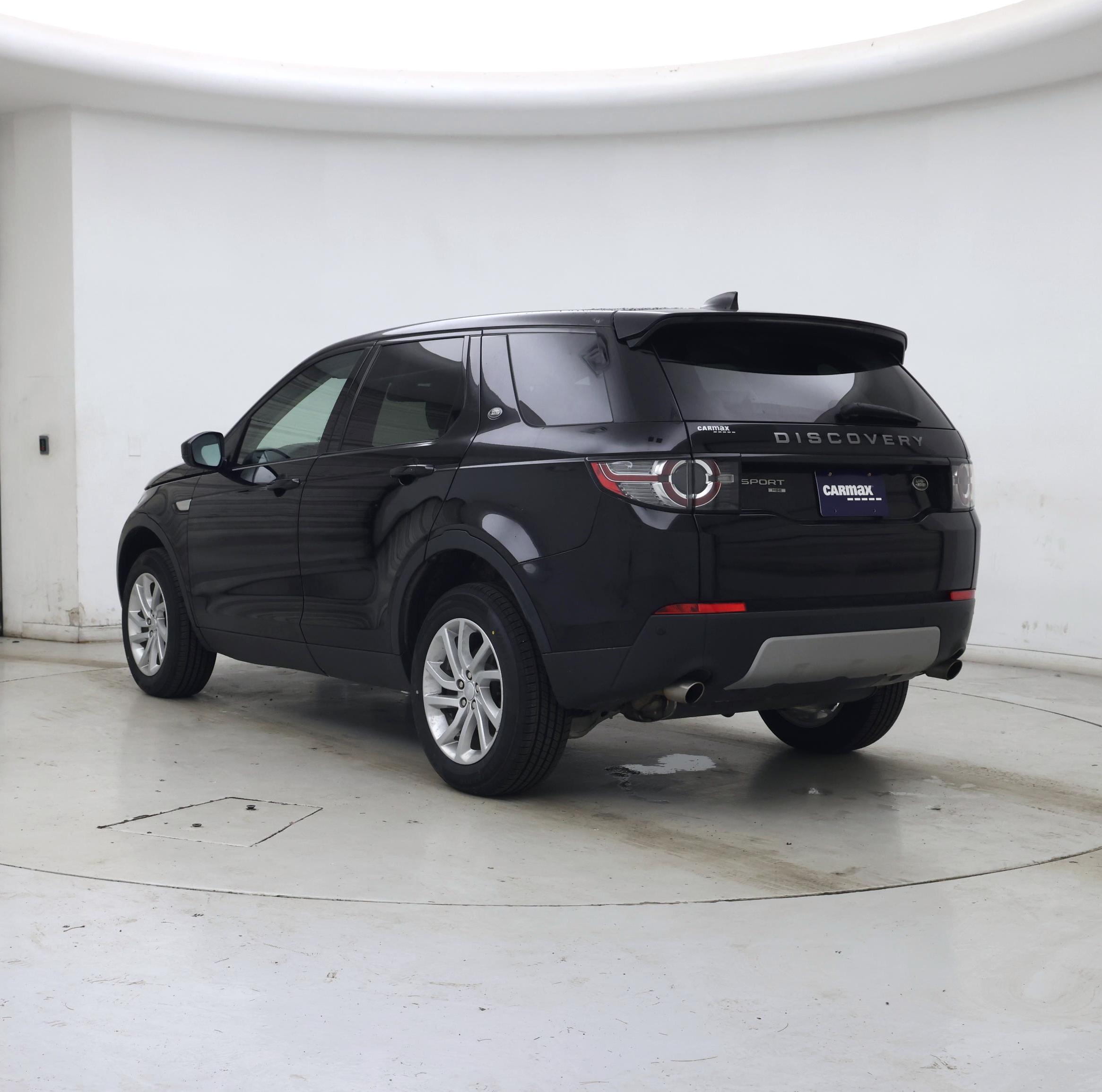 Thumbnail: 2019 Land Rover Discovery Sport - 2
