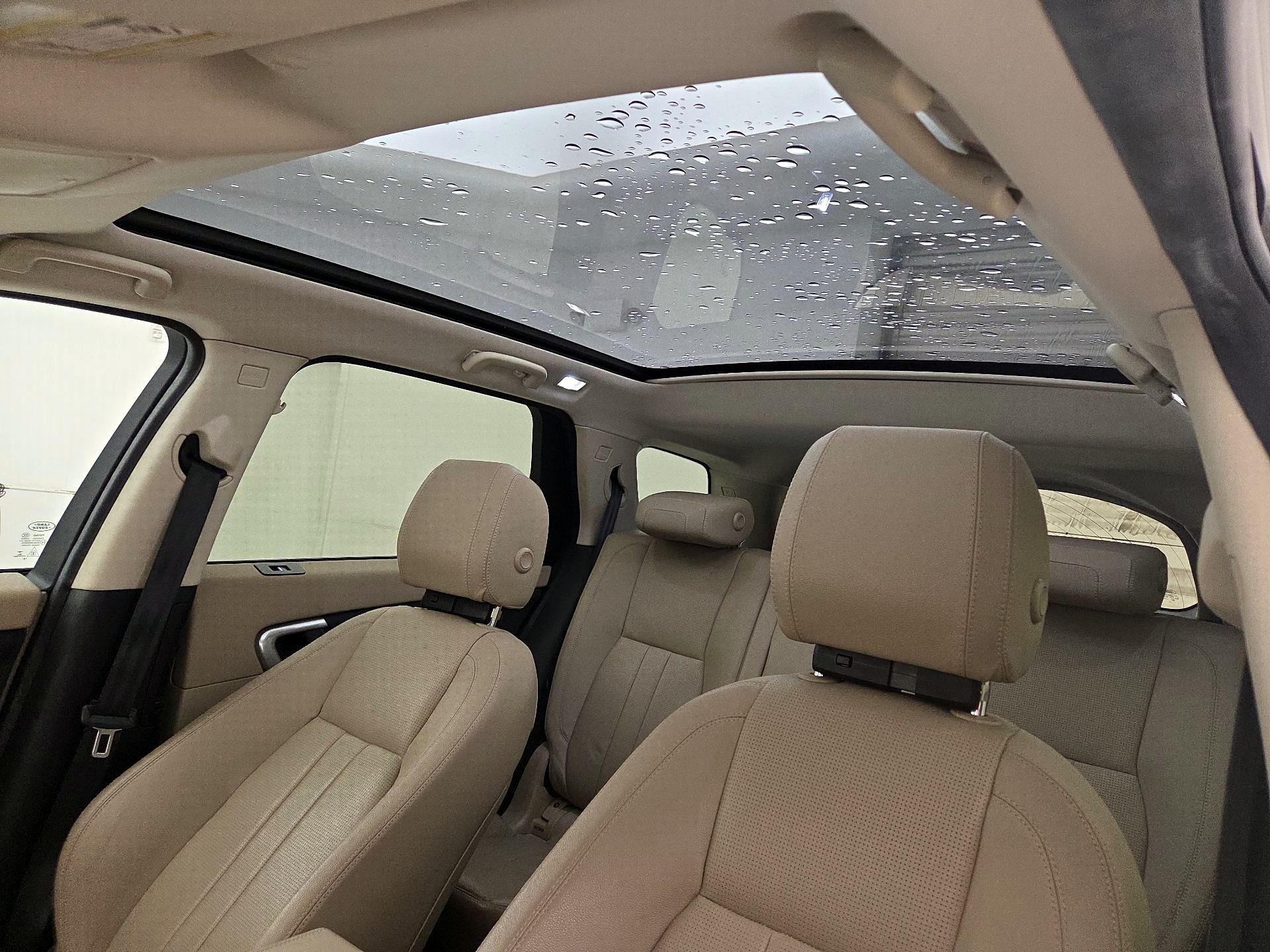 Thumbnail: 2019 Land Rover Discovery Sport - 19