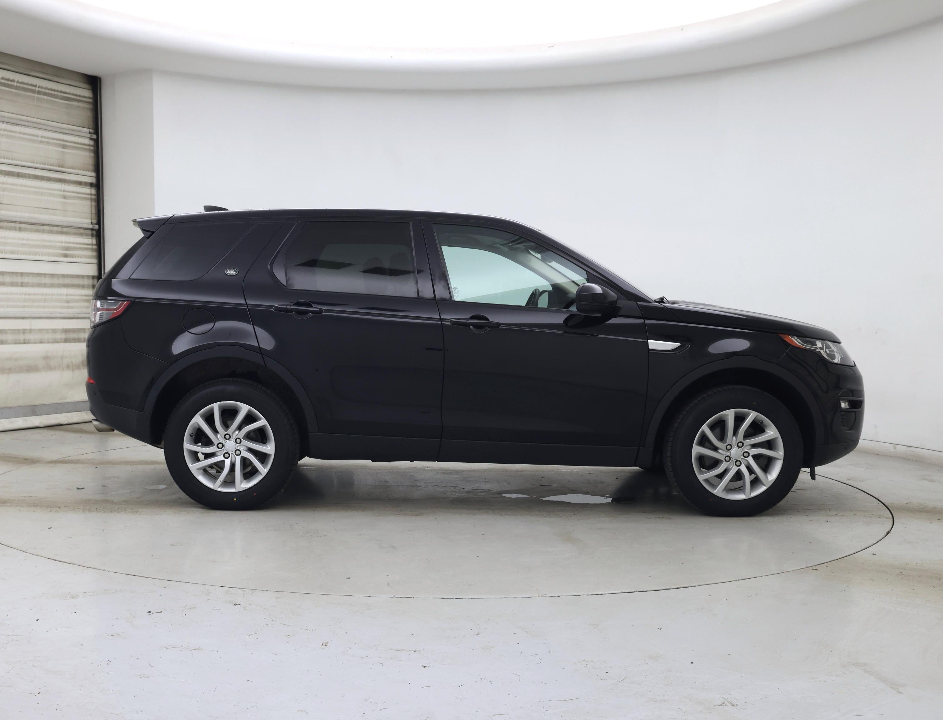 Thumbnail: 2019 Land Rover Discovery Sport - 7