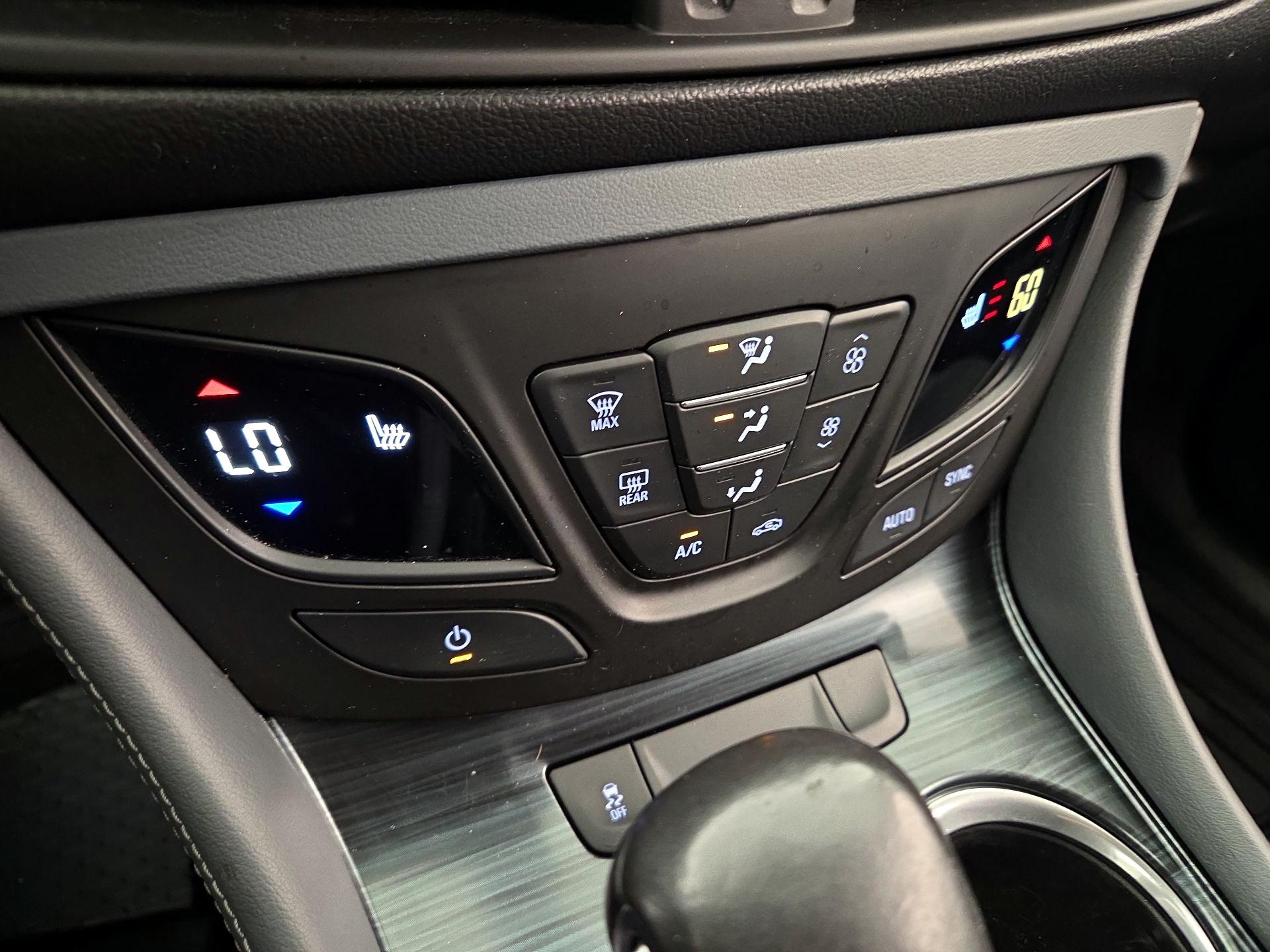 Thumbnail: 2020 Buick Envision - 16