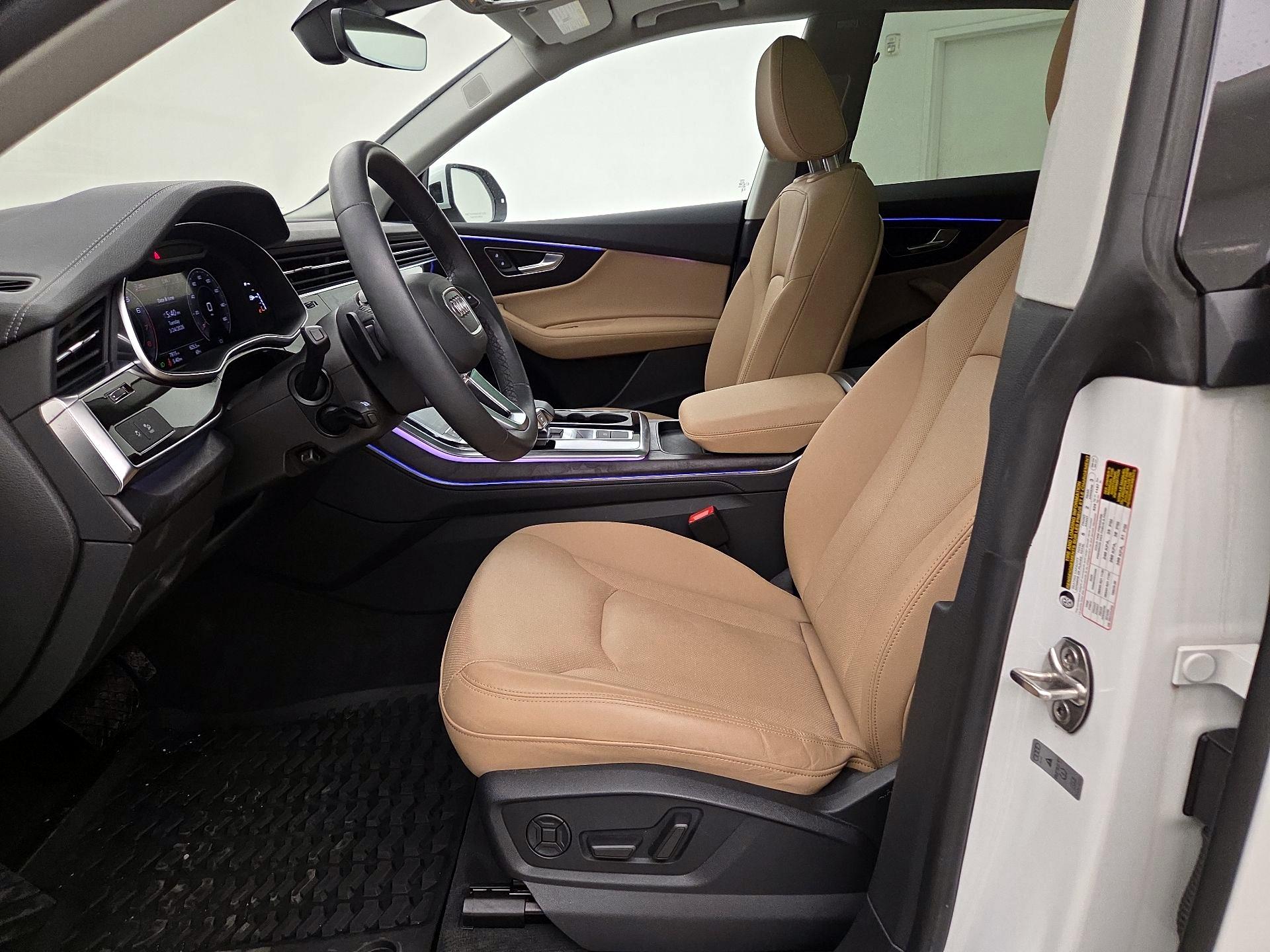 Thumbnail: 2023 Audi Q8 - 11