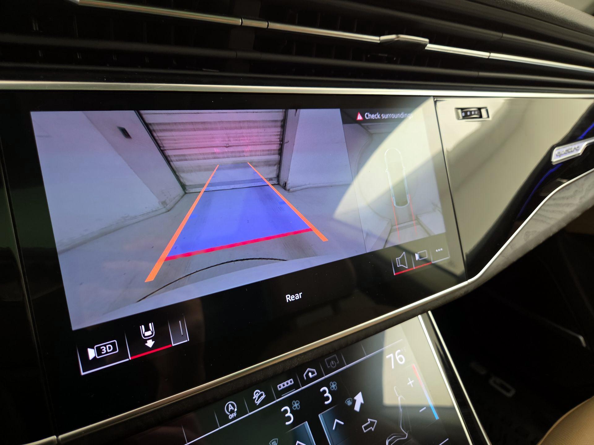 Thumbnail: 2023 Audi Q8 - 15