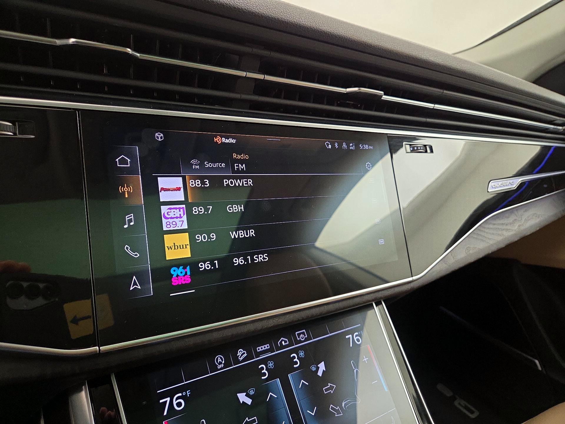 Thumbnail: 2023 Audi Q8 - 16