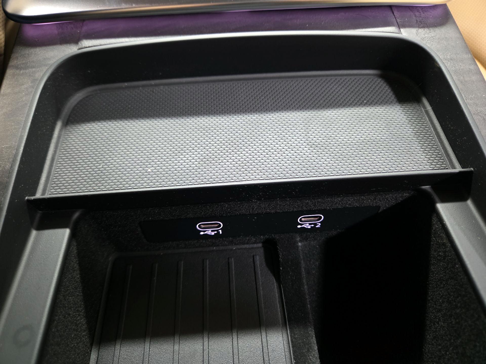 Thumbnail: 2023 Audi Q8 - 19