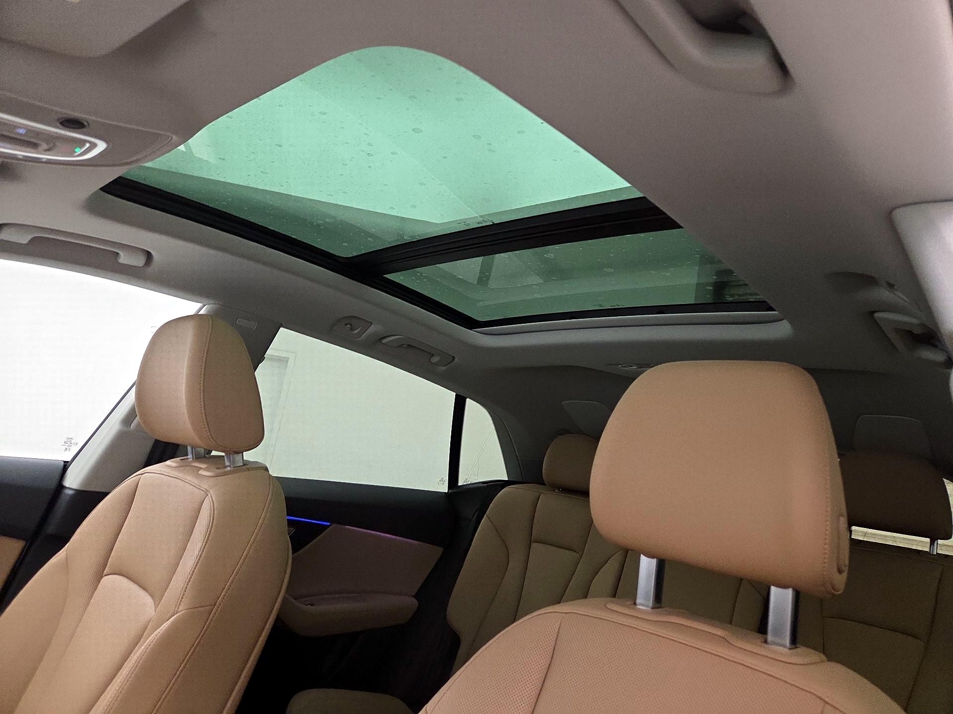 Thumbnail: 2023 Audi Q8 - 20