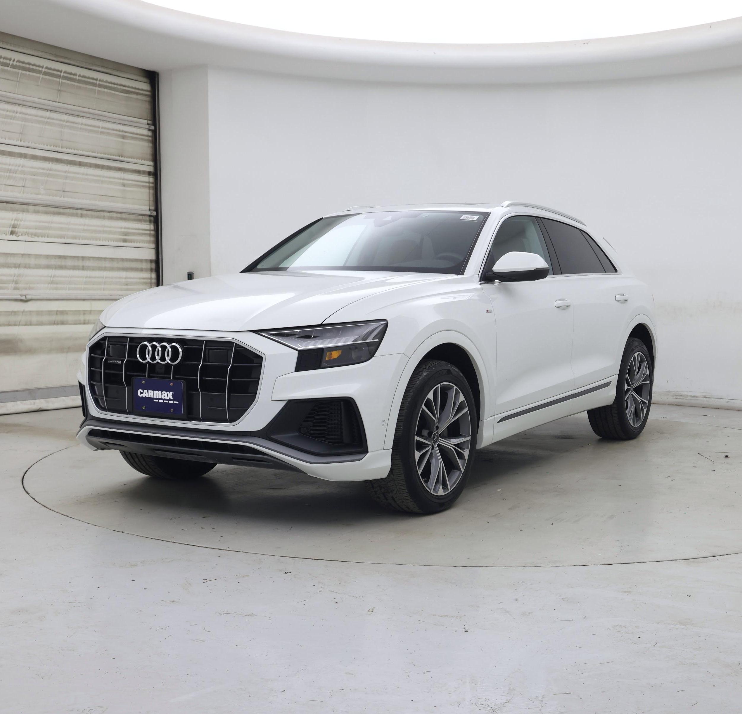 Thumbnail: 2023 Audi Q8 - 4