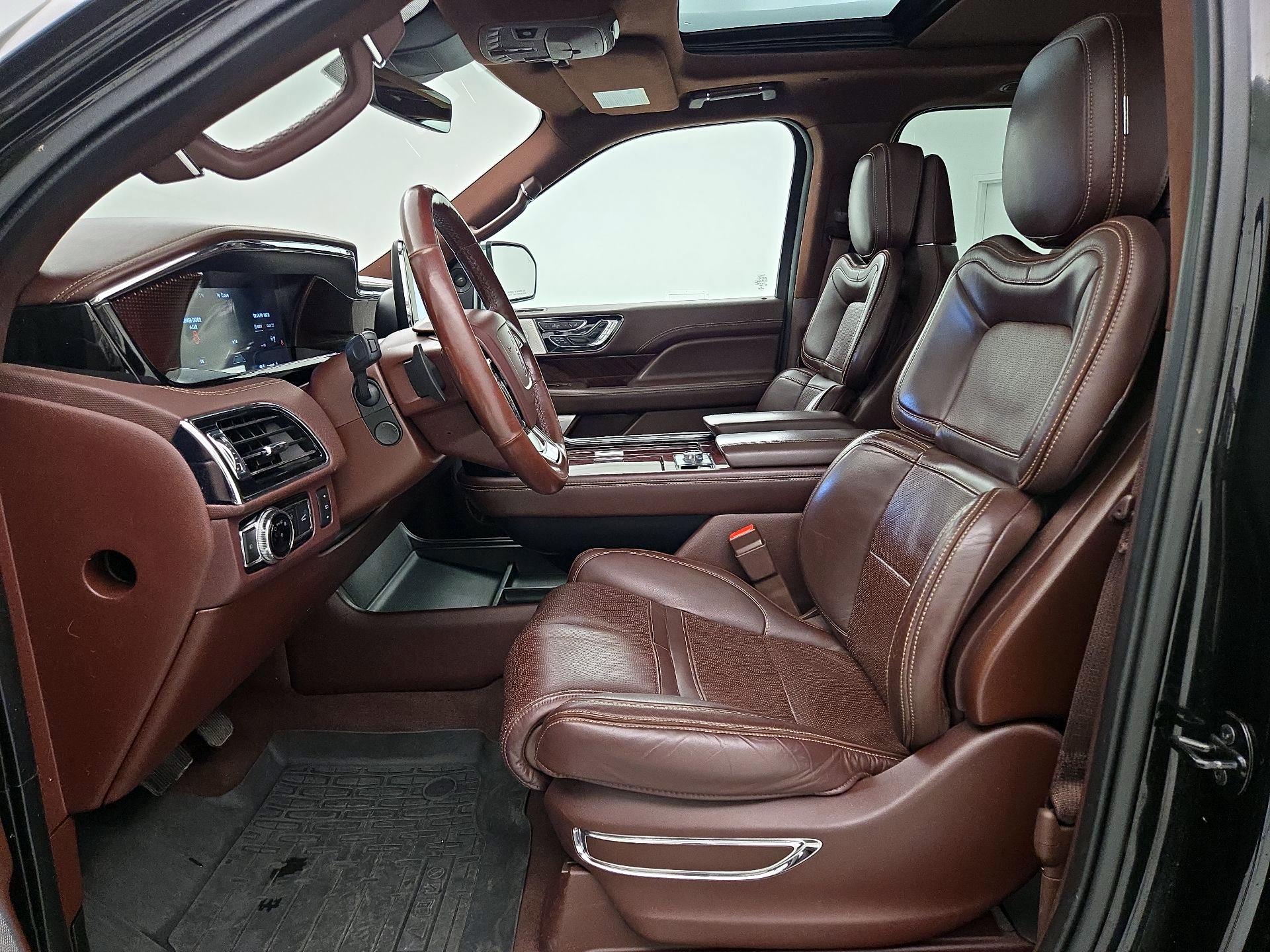 Thumbnail: 2018 Lincoln Navigator - 11