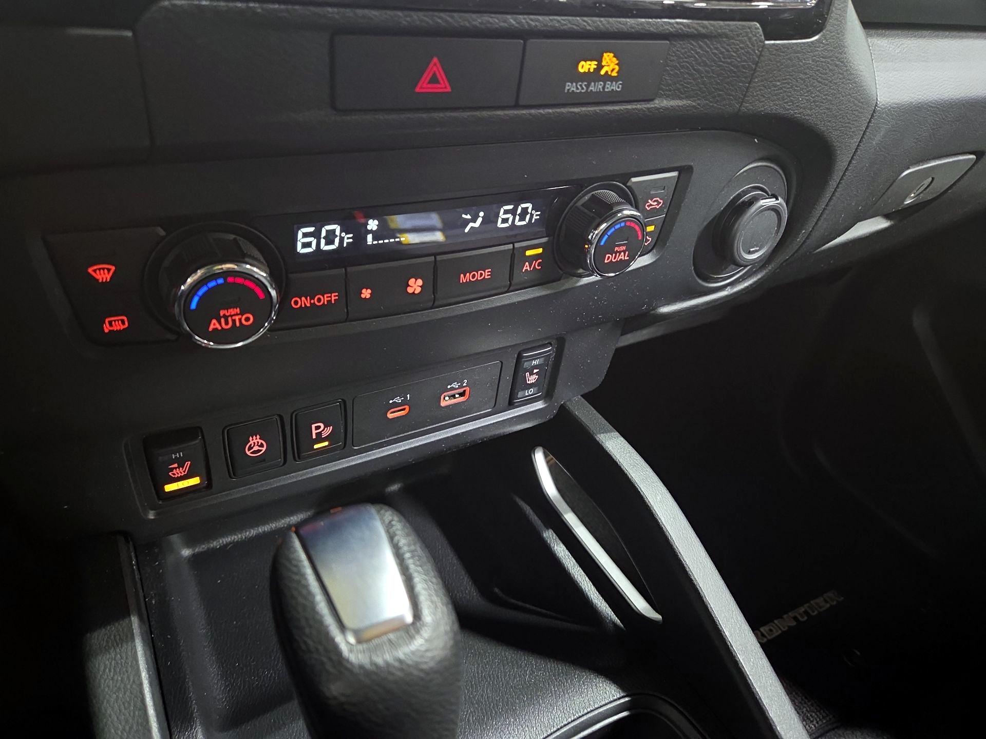 Thumbnail: 2022 Nissan Frontier - 16