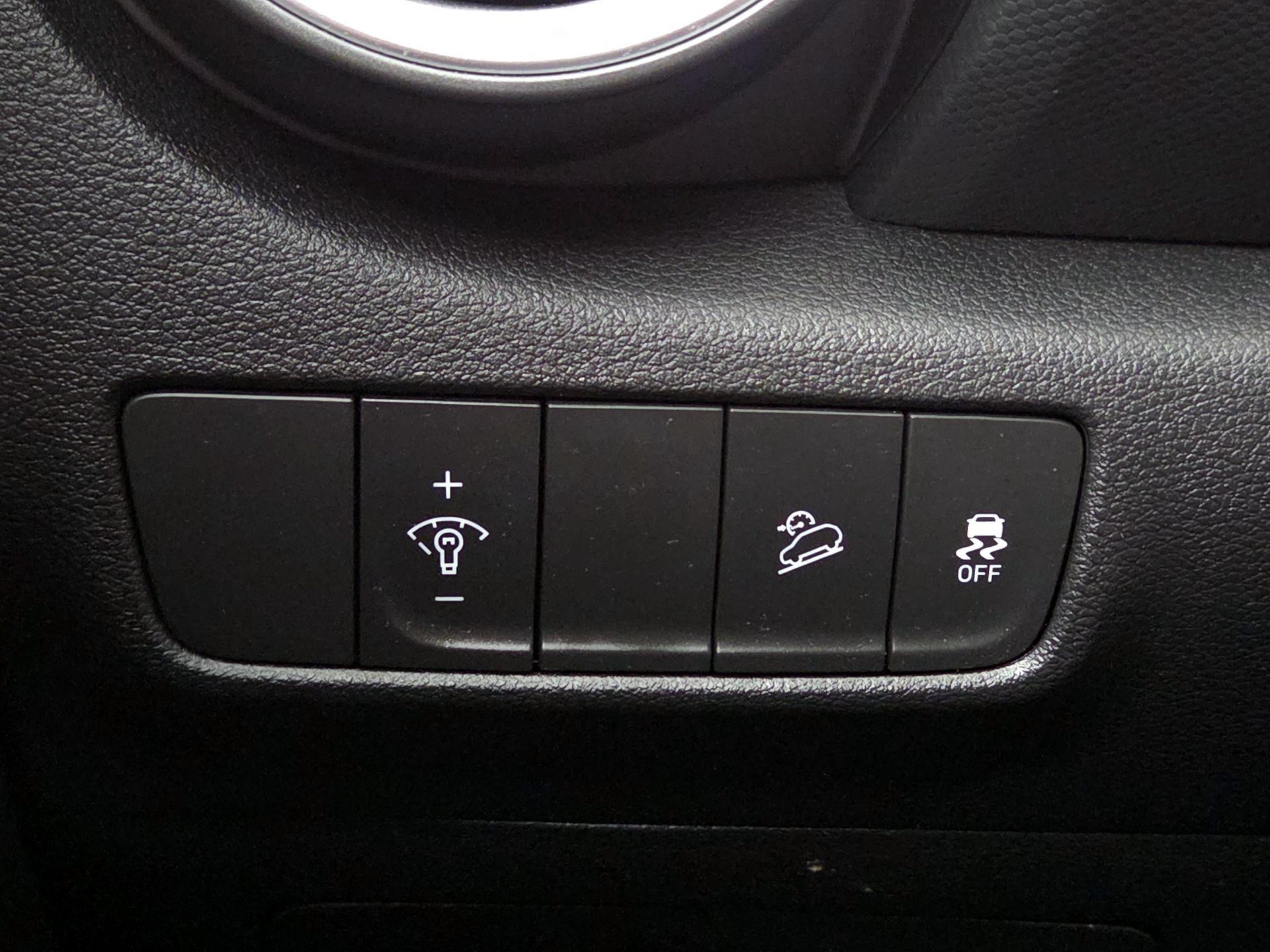 Thumbnail: 2023 Hyundai Kona - 13