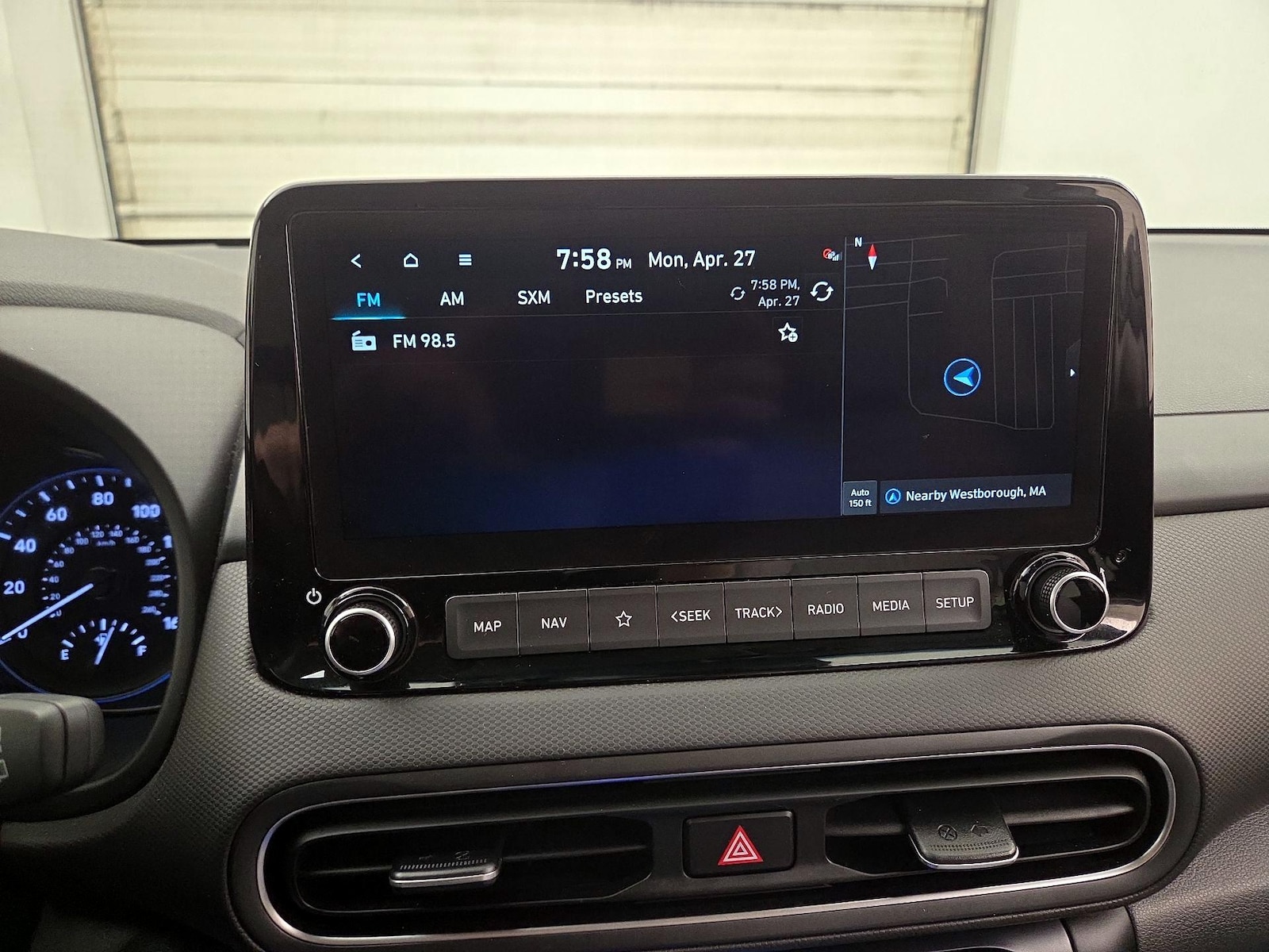 2023 Hyundai Kona SEL - Photo 17