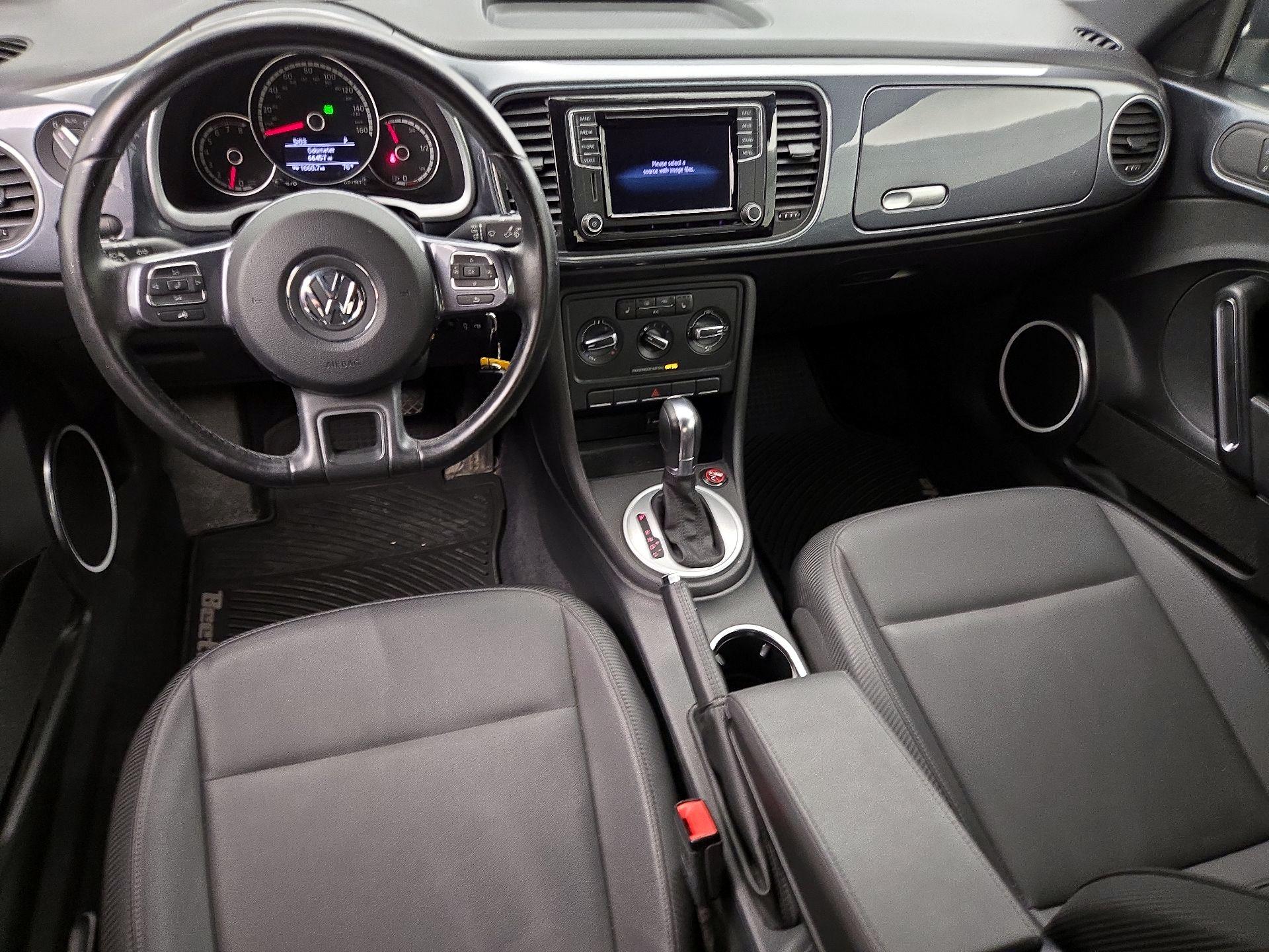 Thumbnail: 2016 Volkswagen Beetle - 9