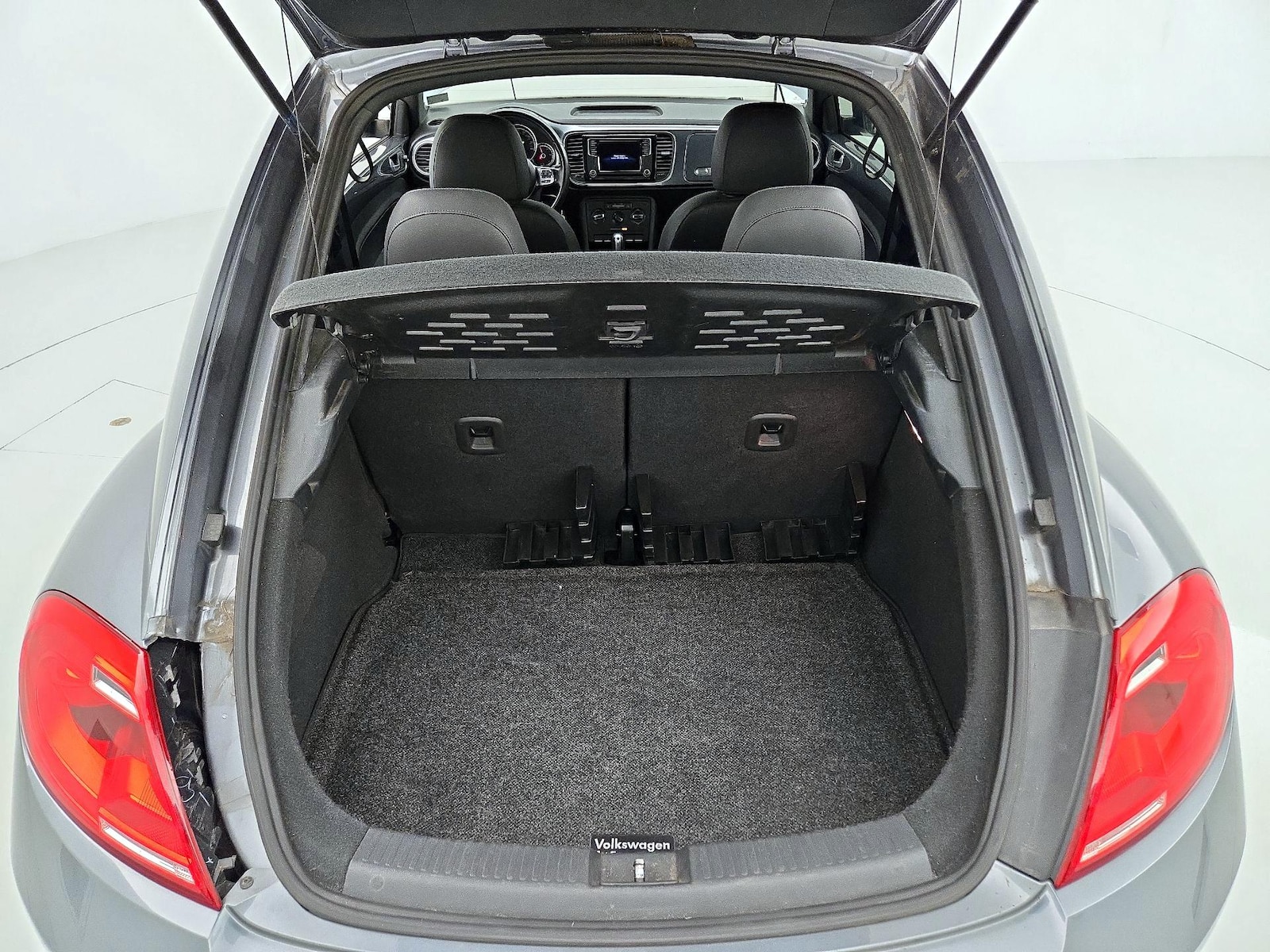2016 Volkswagen Beetle SE - Photo 22