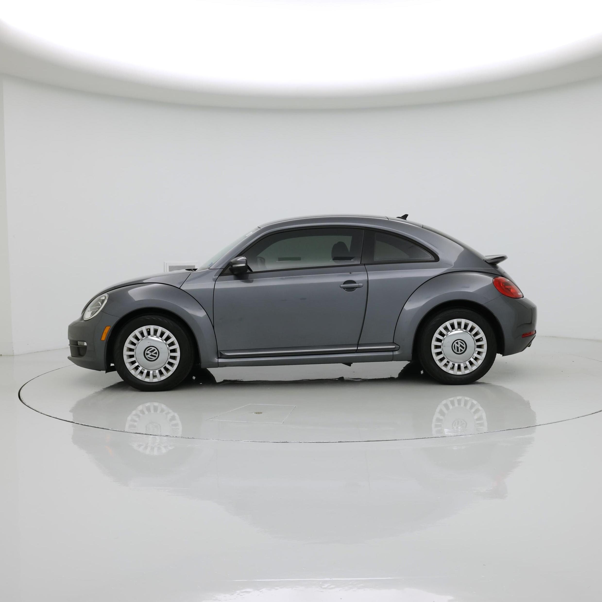 Thumbnail: 2016 Volkswagen Beetle - 3