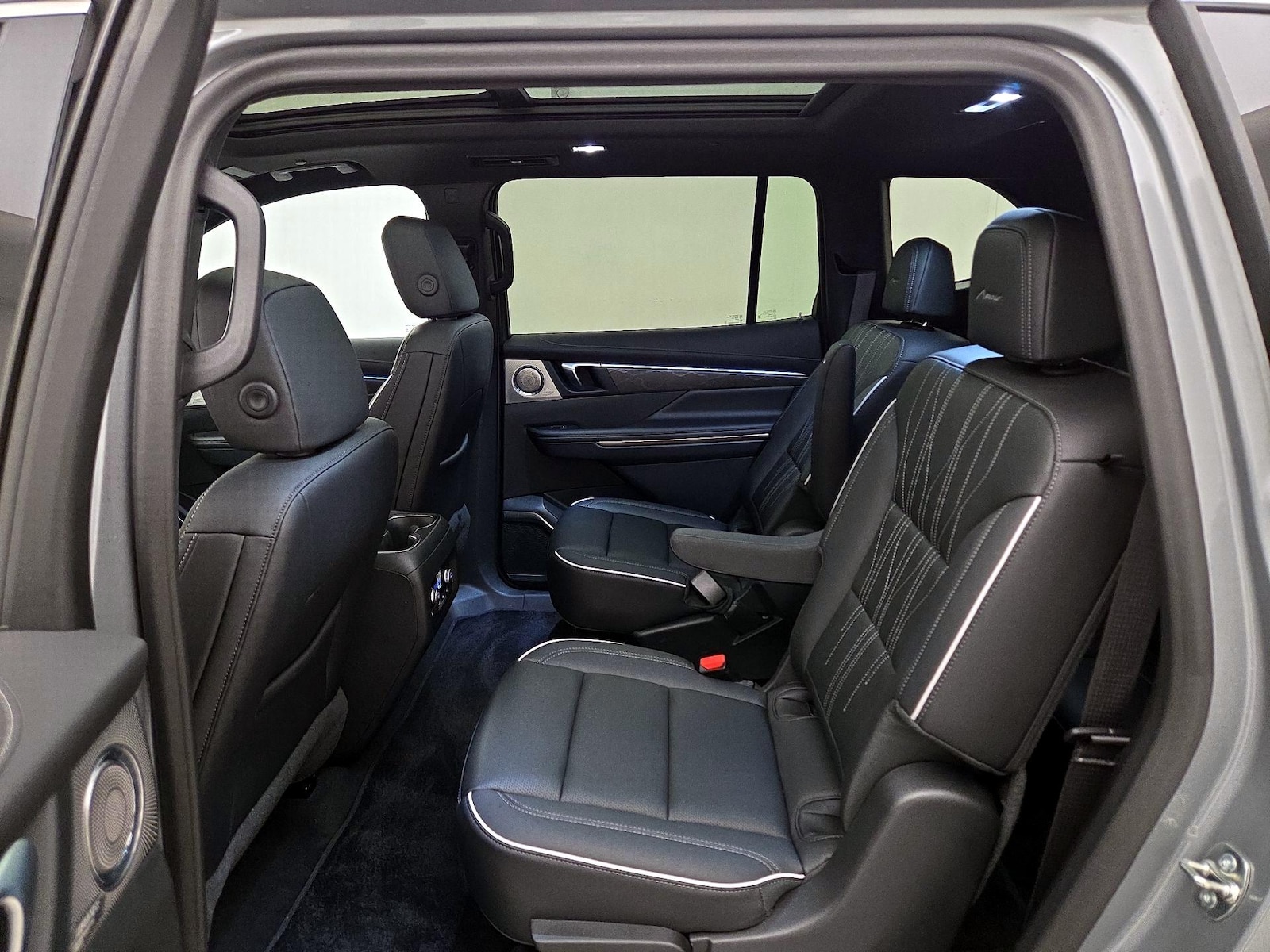 Rear Air Conditioning