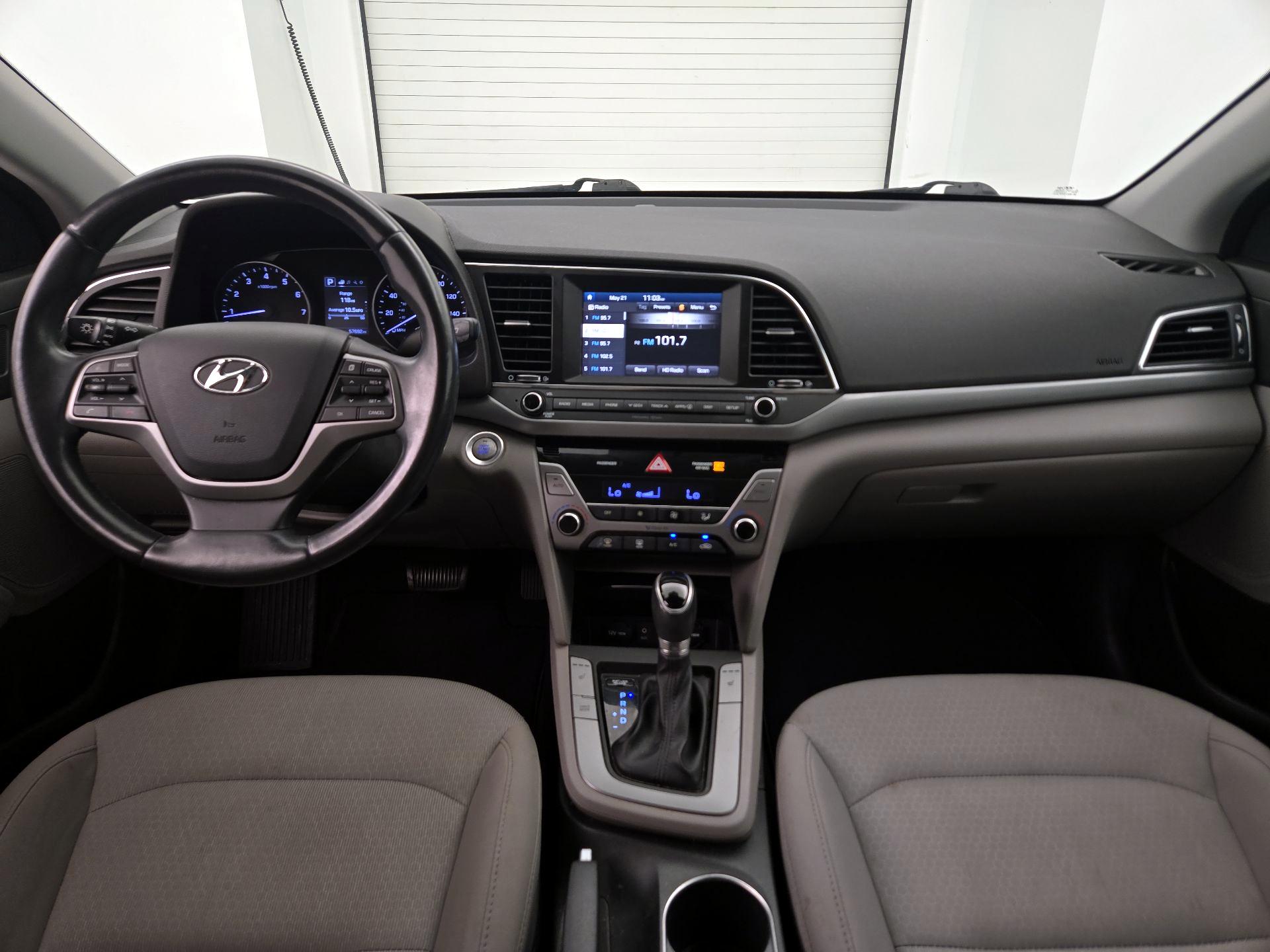 Thumbnail: 2017 Hyundai Elantra - 9