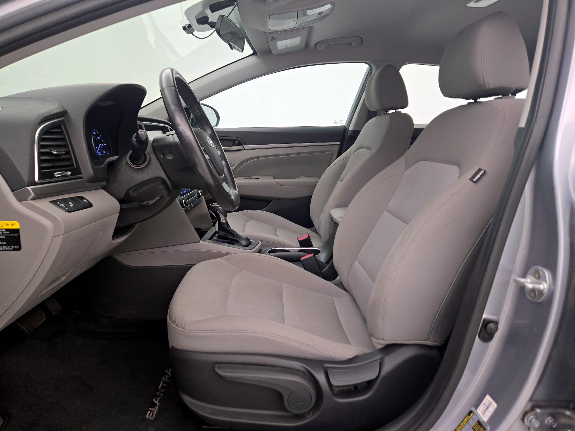 Thumbnail: 2017 Hyundai Elantra - 11
