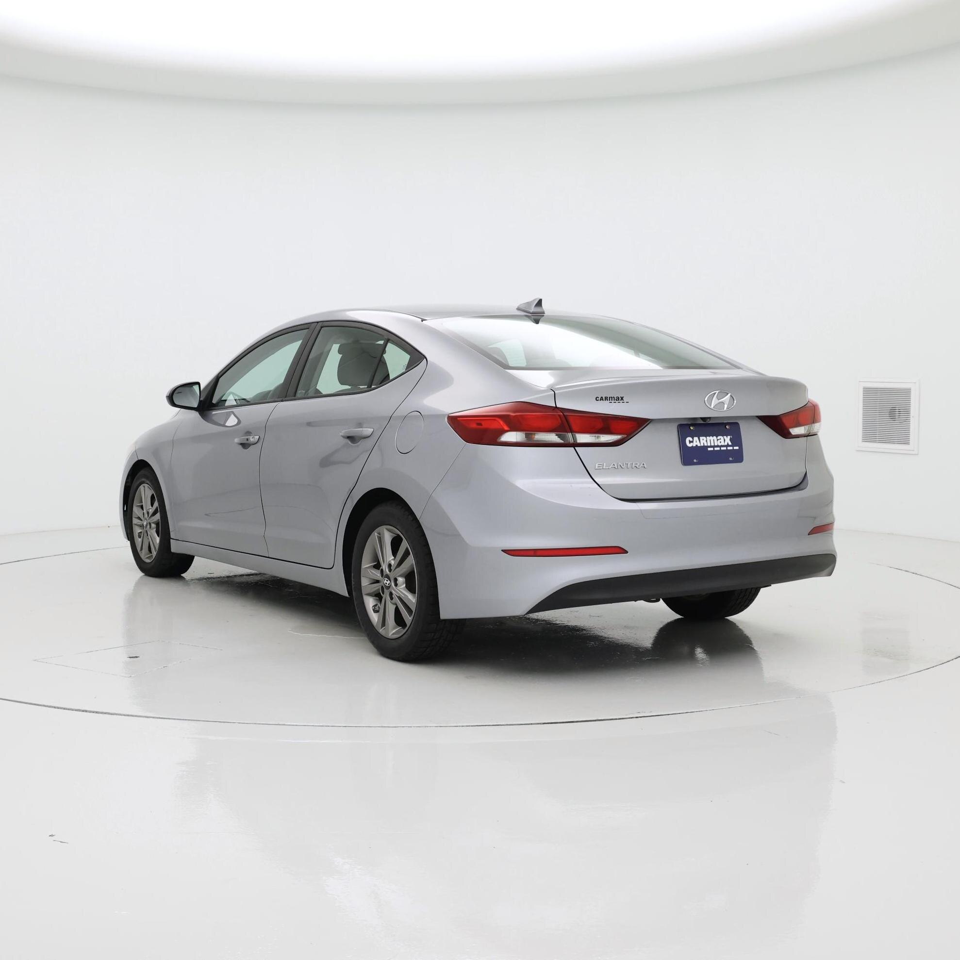 Thumbnail: 2017 Hyundai Elantra - 2