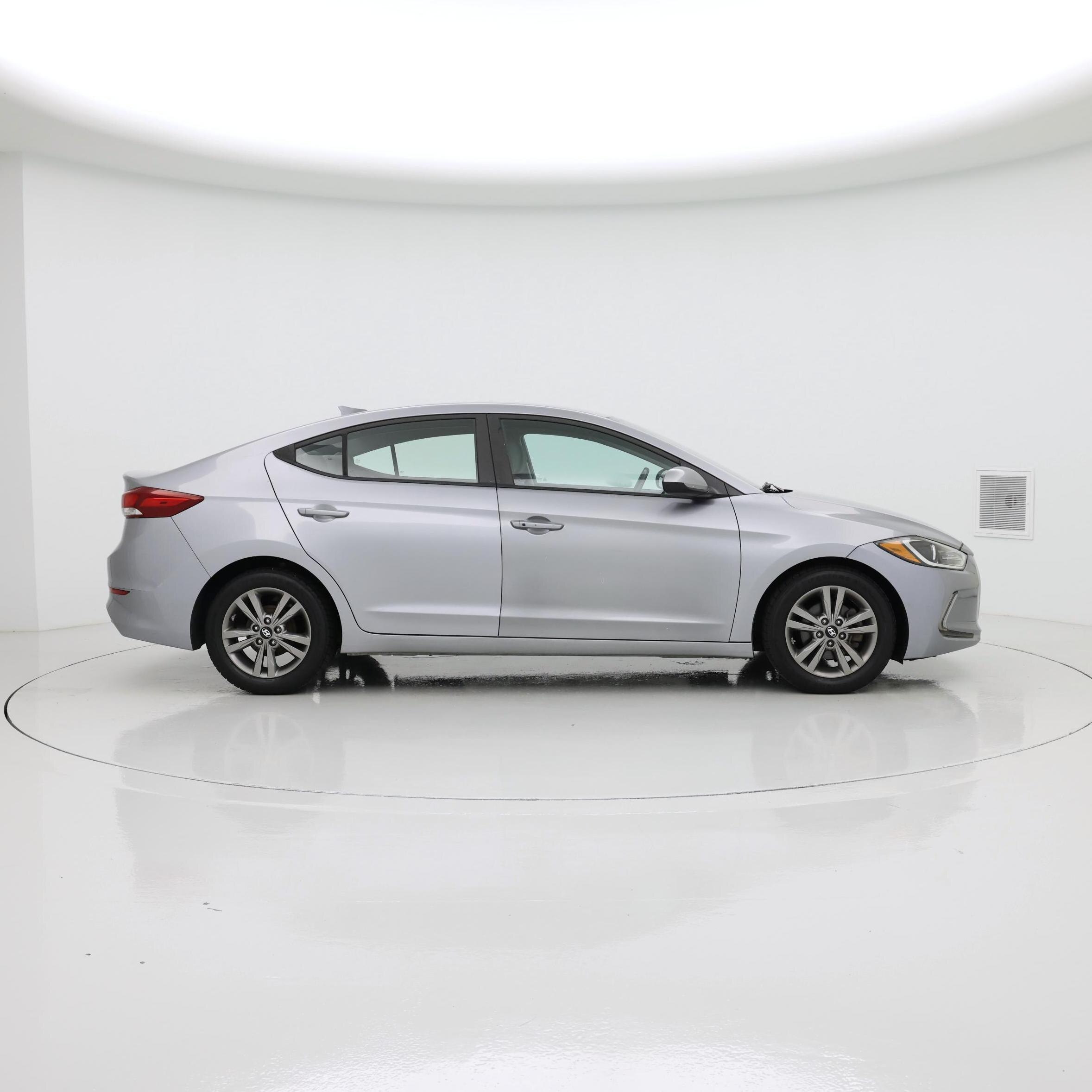 Thumbnail: 2017 Hyundai Elantra - 7