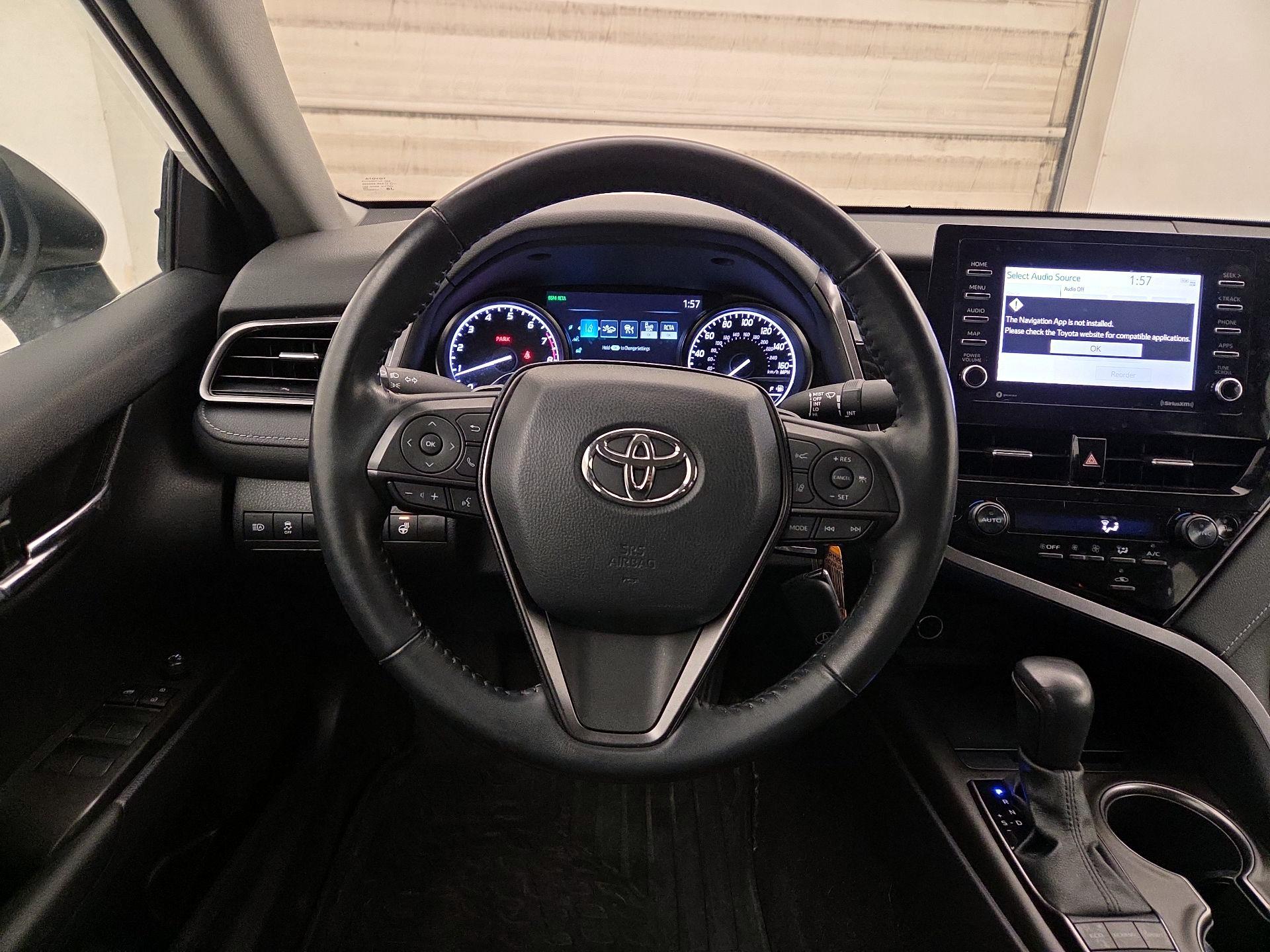 Thumbnail: 2022 Toyota Camry - 10