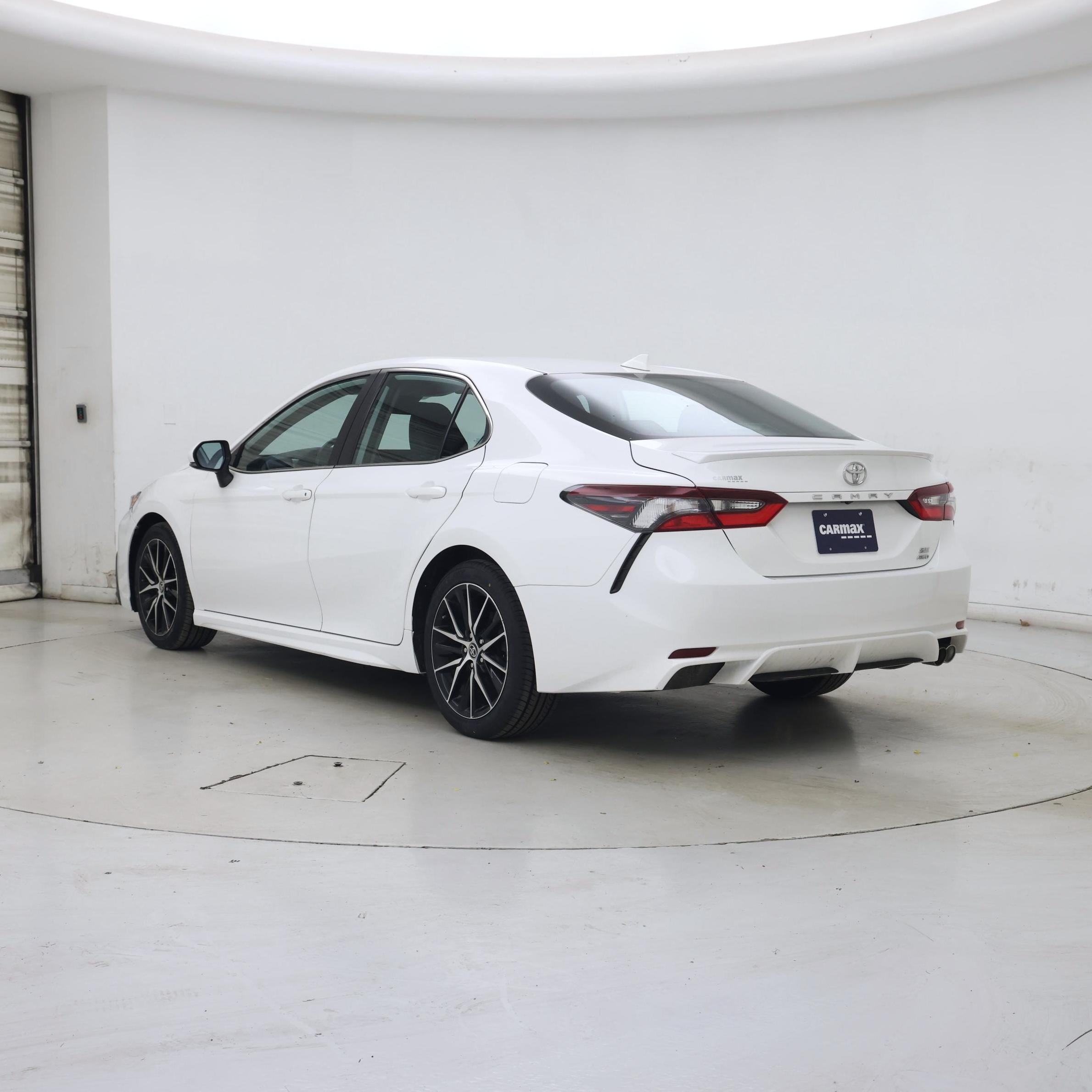 Thumbnail: 2022 Toyota Camry - 2