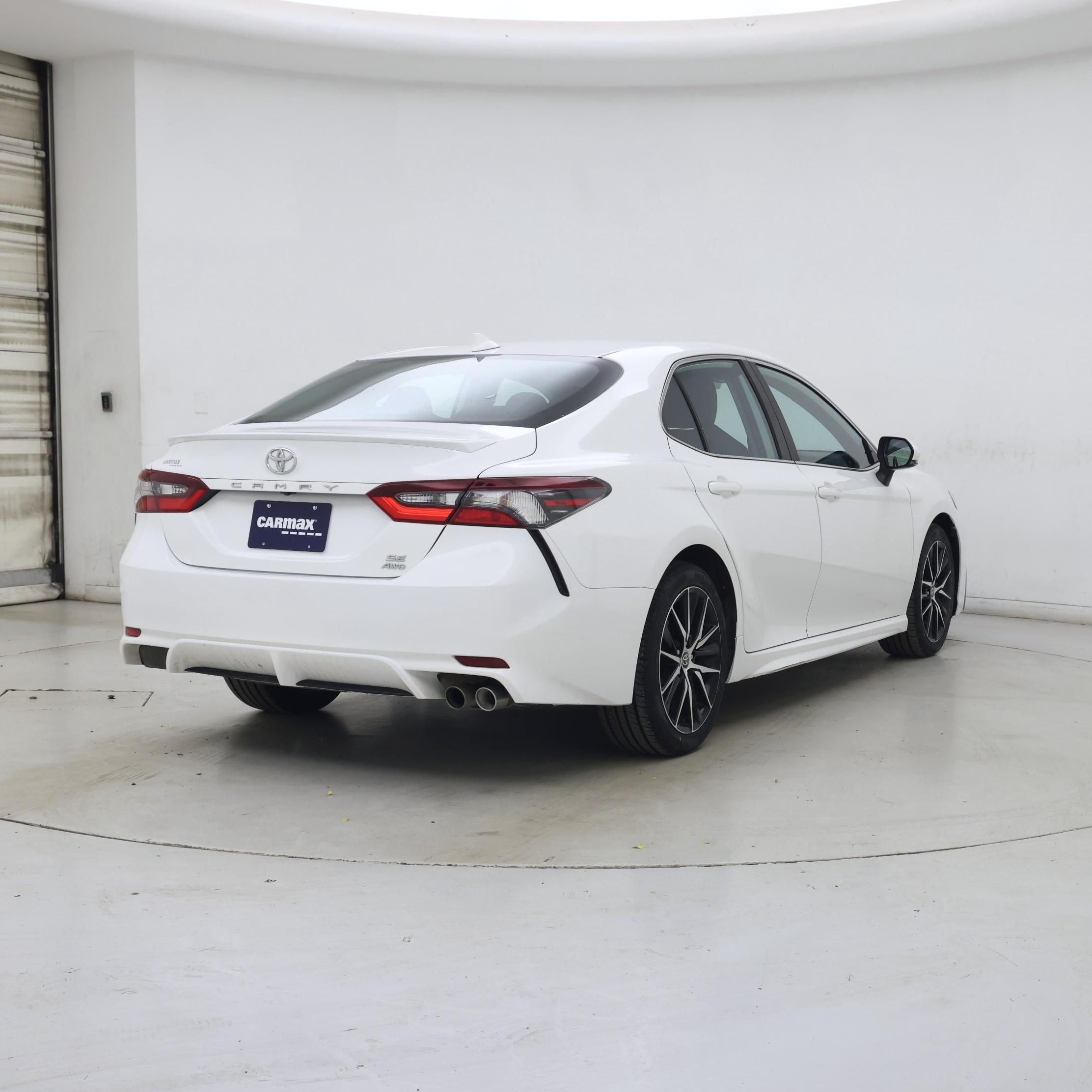 Thumbnail: 2022 Toyota Camry - 8