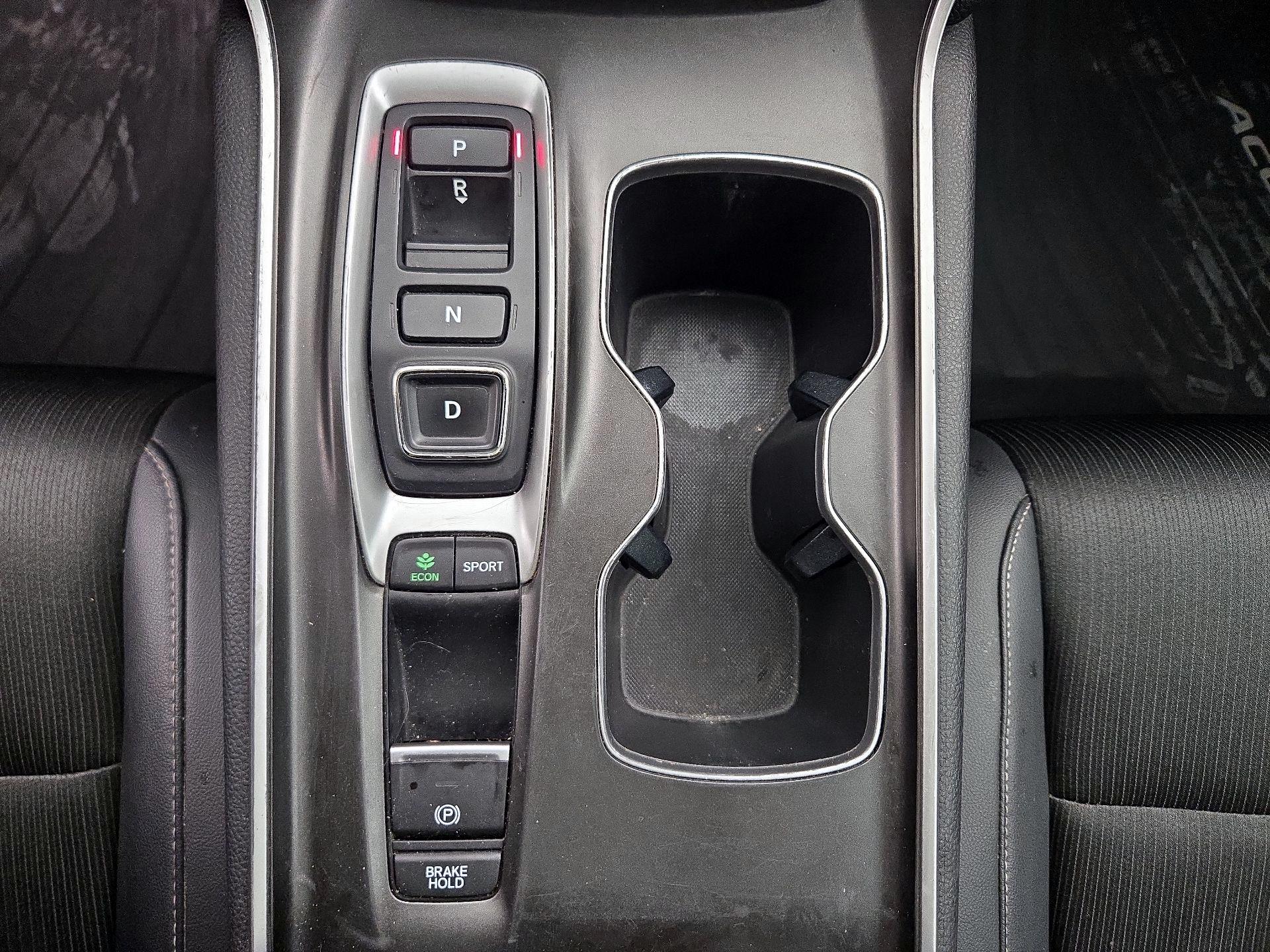 Thumbnail: 2022 Honda Accord - 17