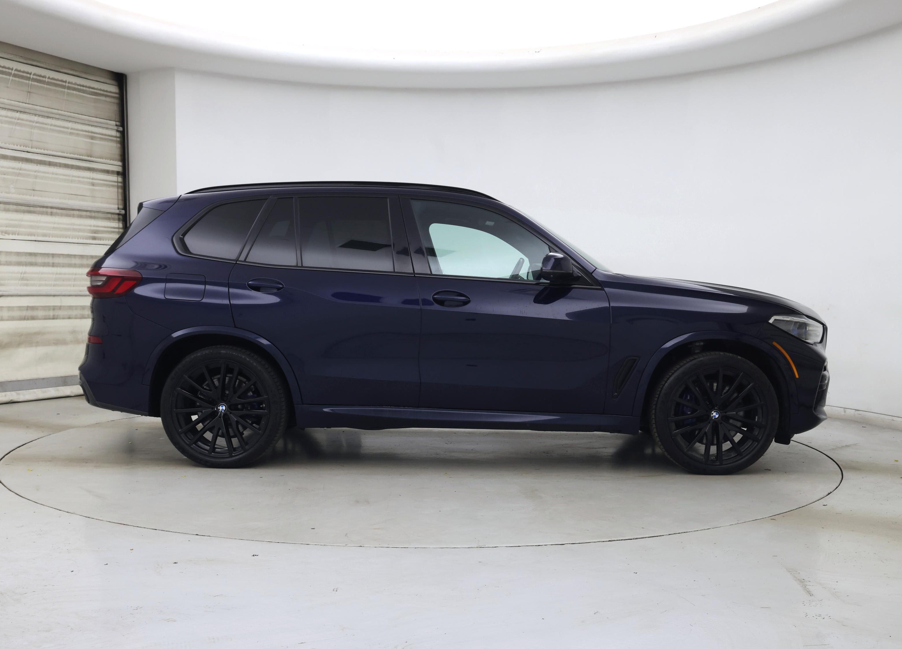 Thumbnail: 2021 BMW X5 - 7