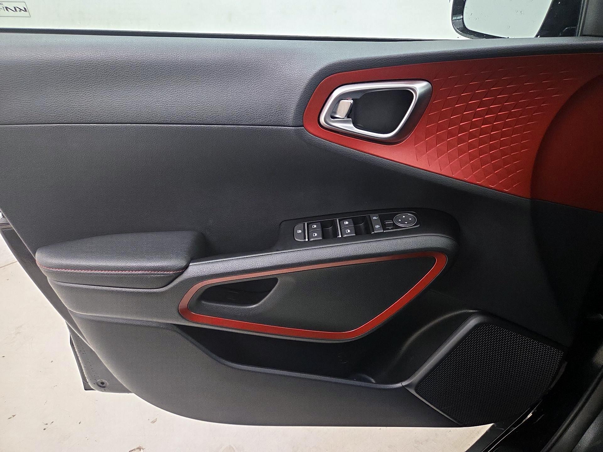 Thumbnail: 2023 Kia Soul - 12